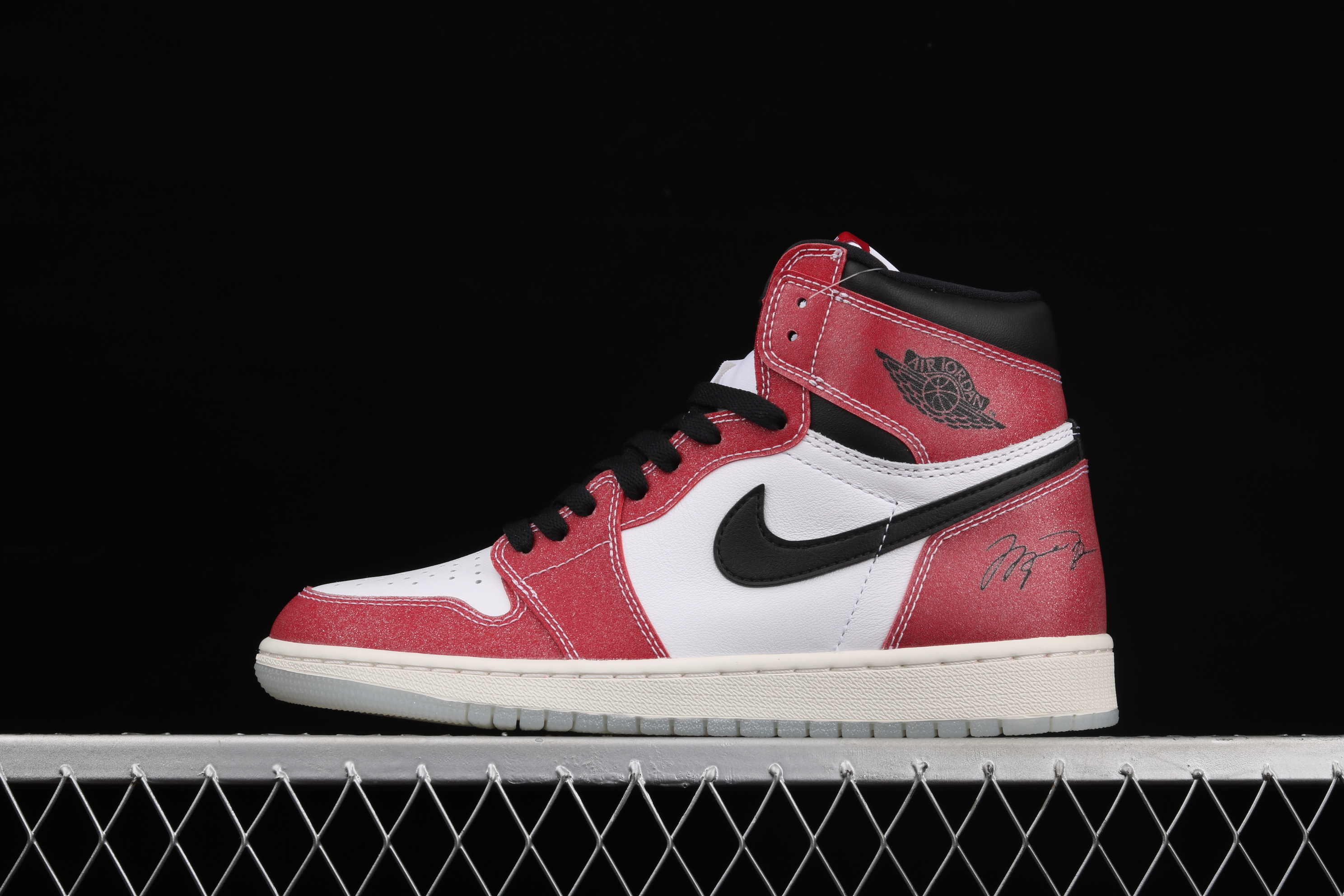 AJ1 High Helper