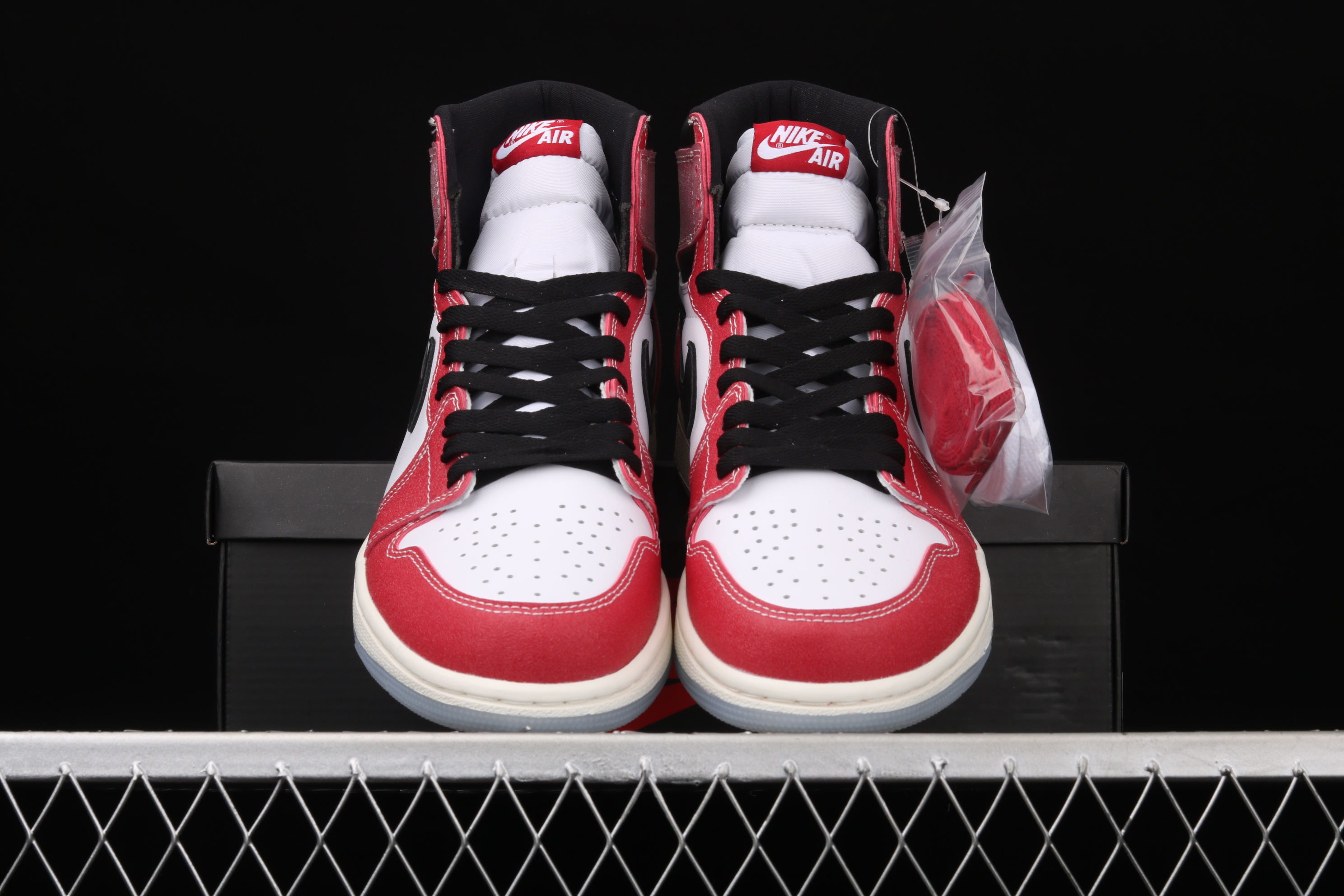 AJ1 High Helper