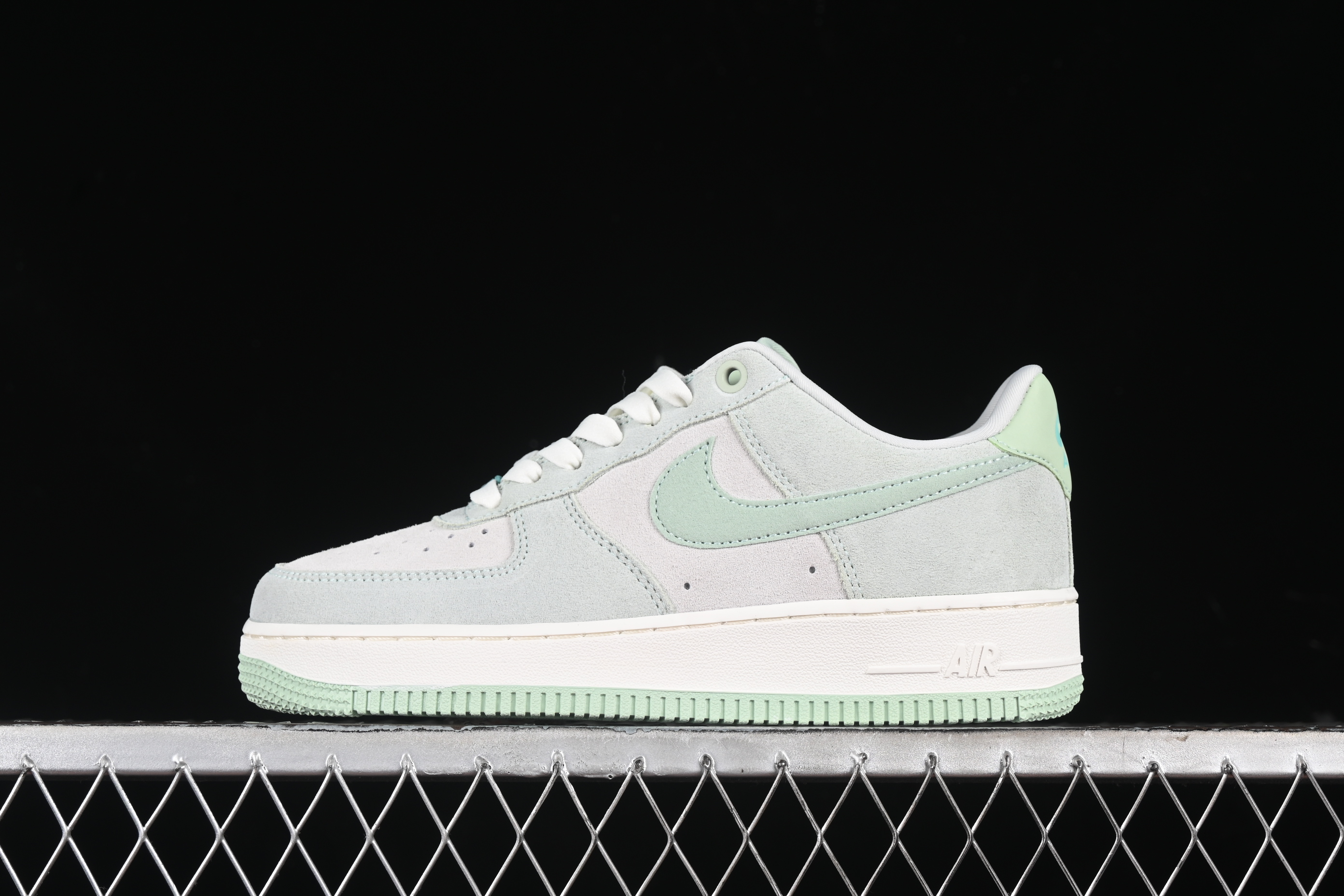 Nk Air Force 1