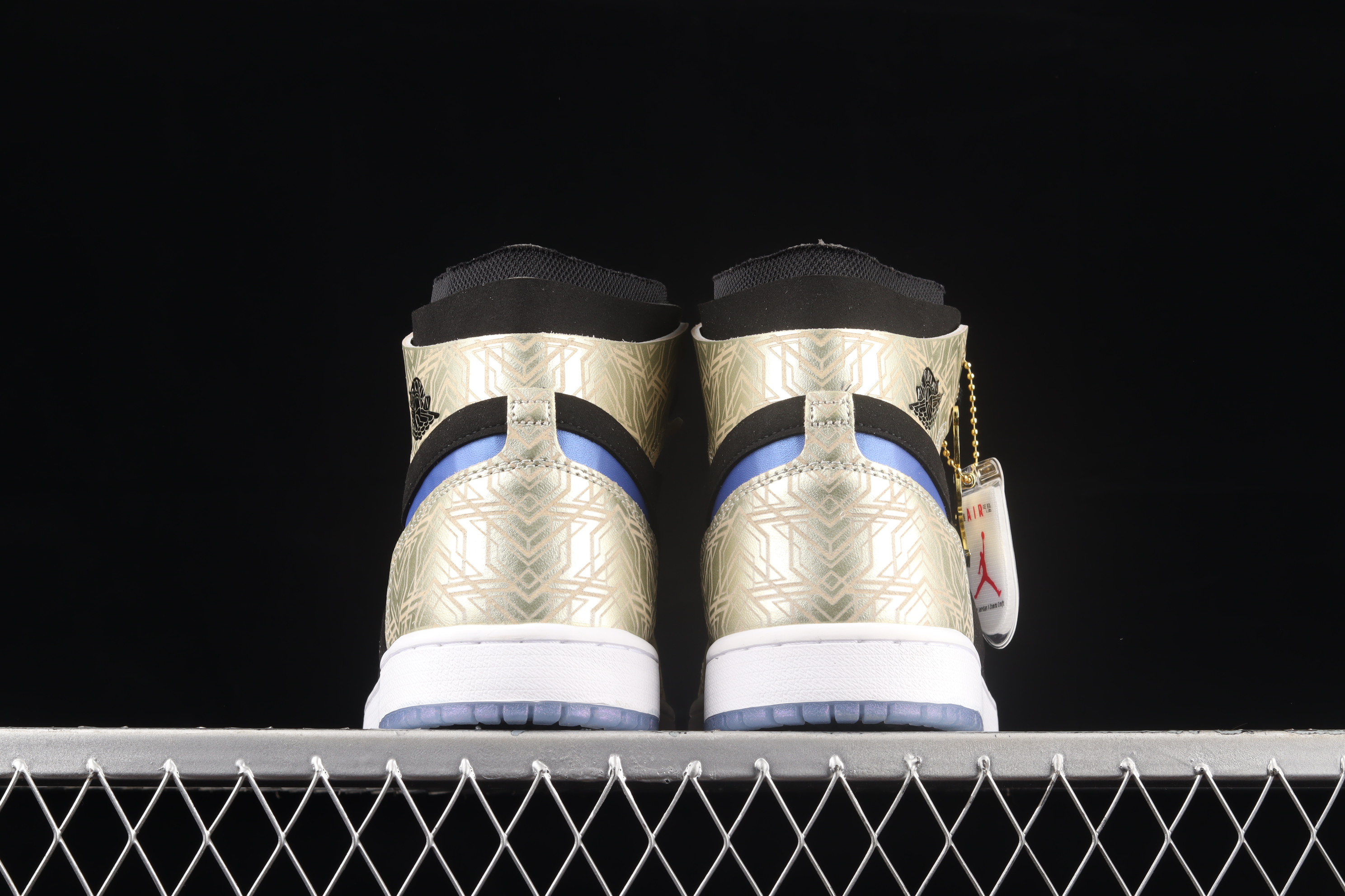AJ1 High-top