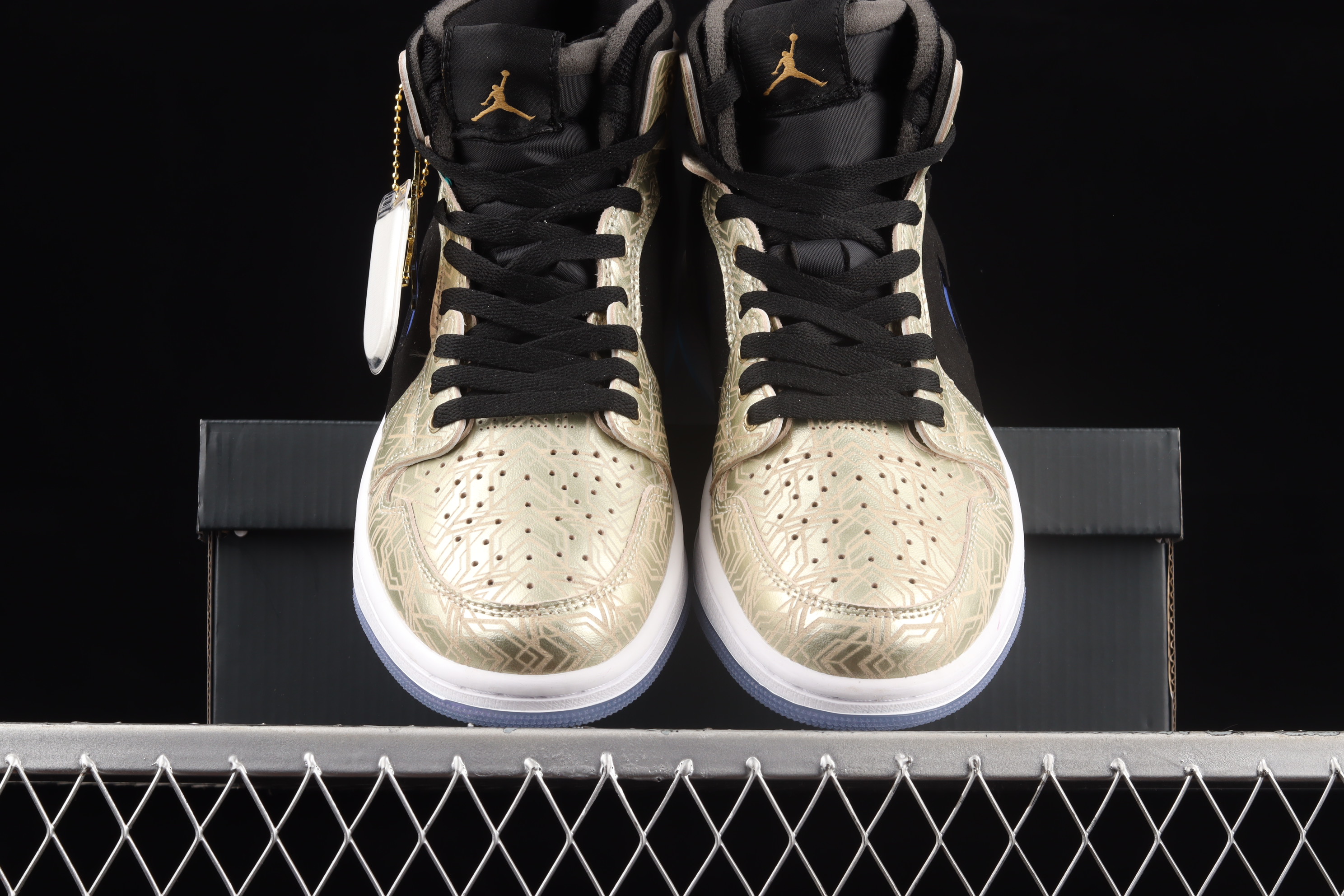 AJ1 High-top