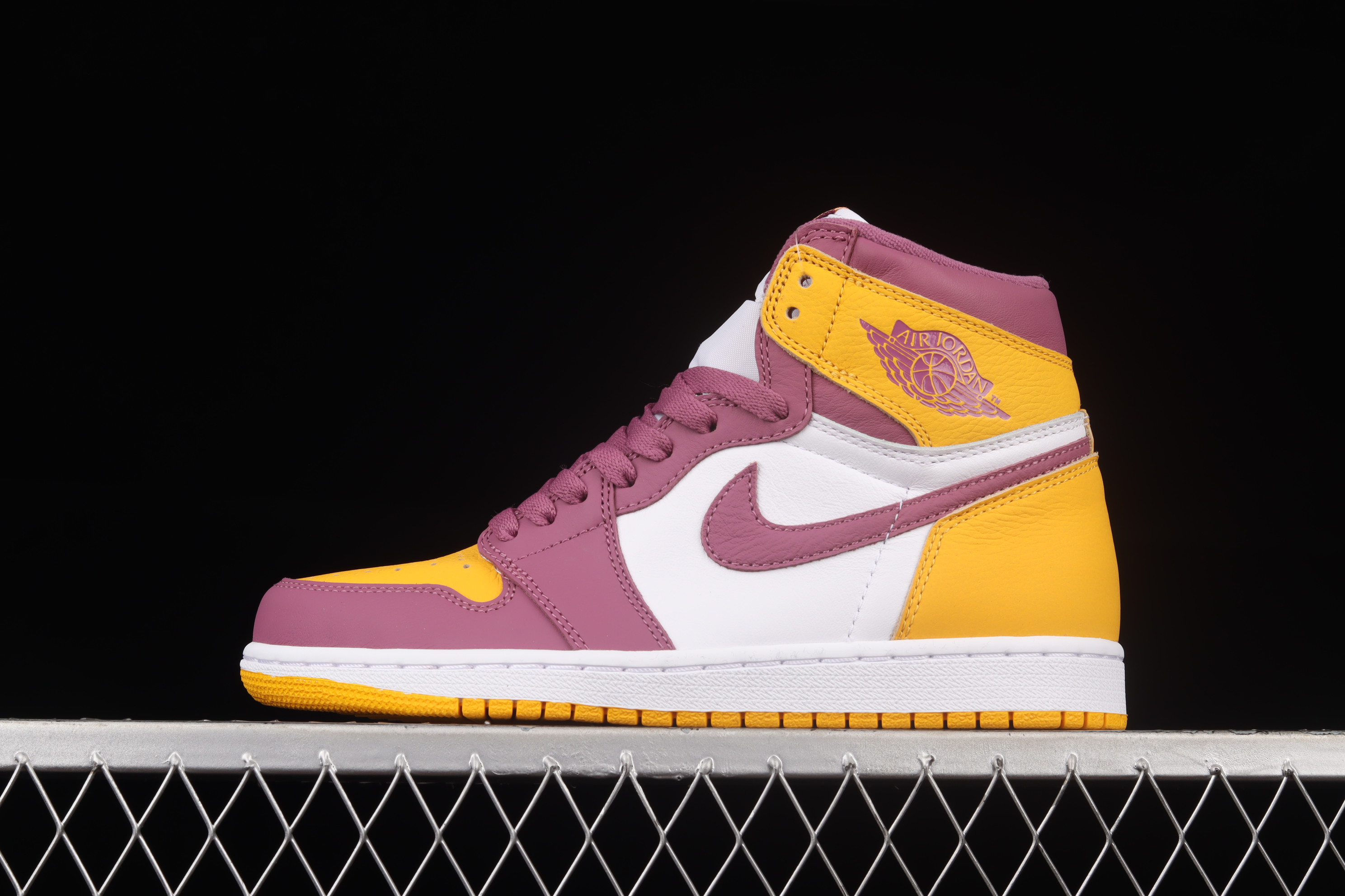 AJ1 High-top