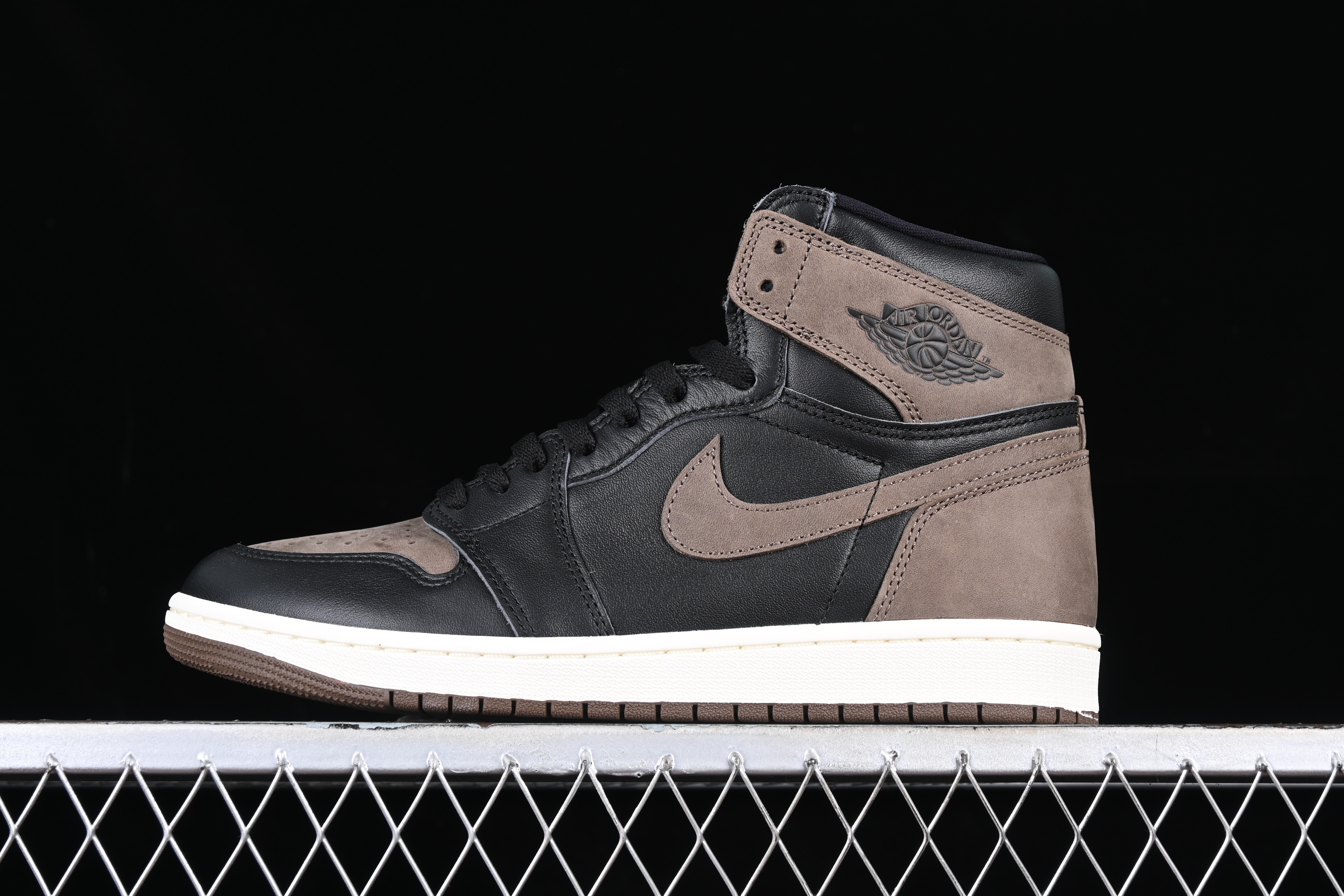 AJ1 High-top