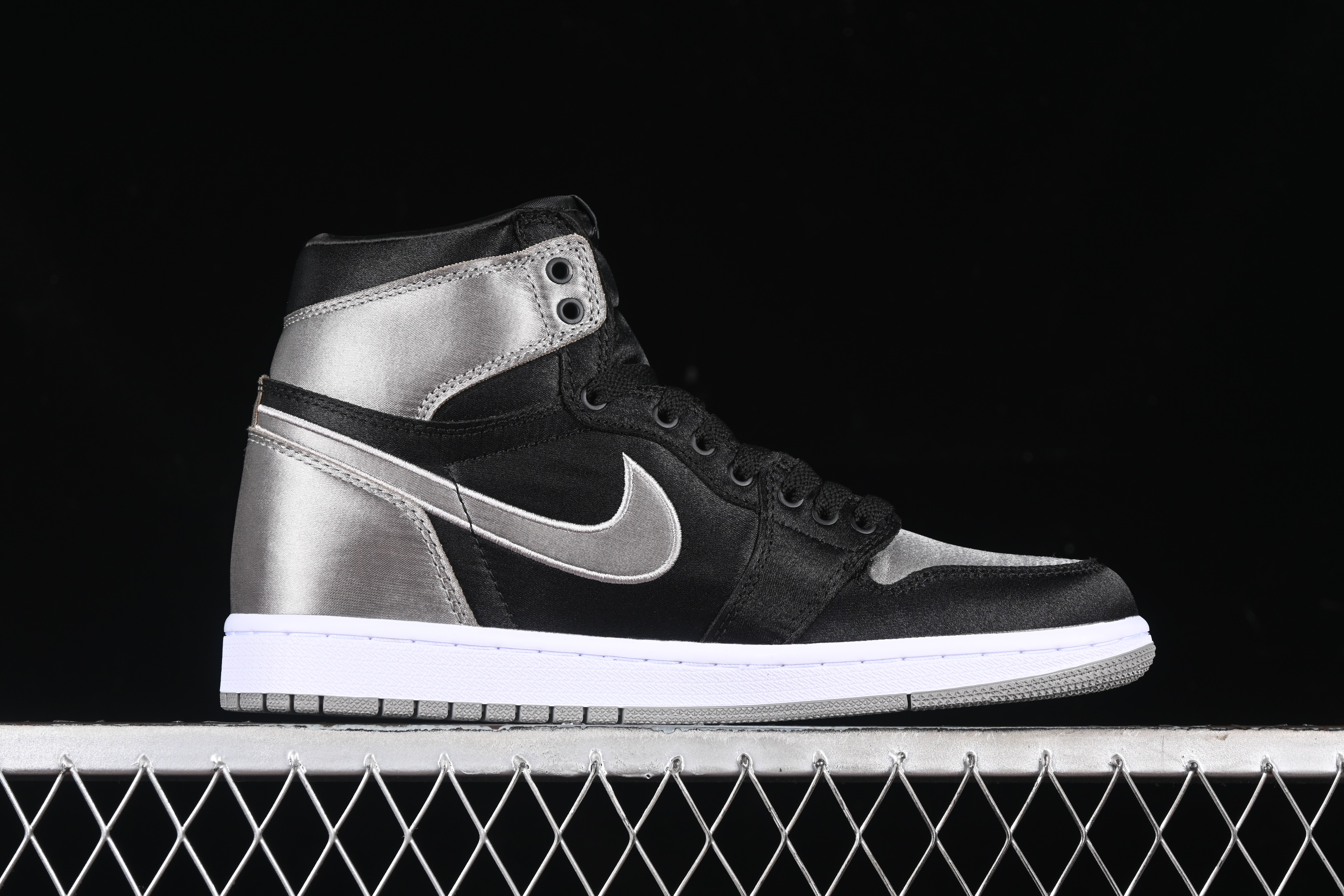 AJ1 High-top