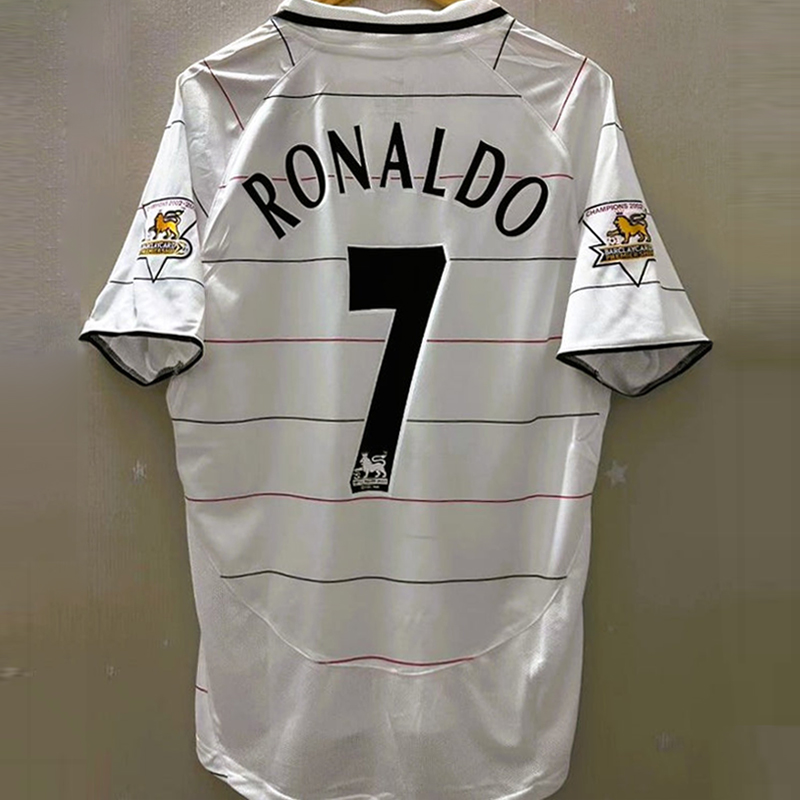 2003-2004 Manchester United white