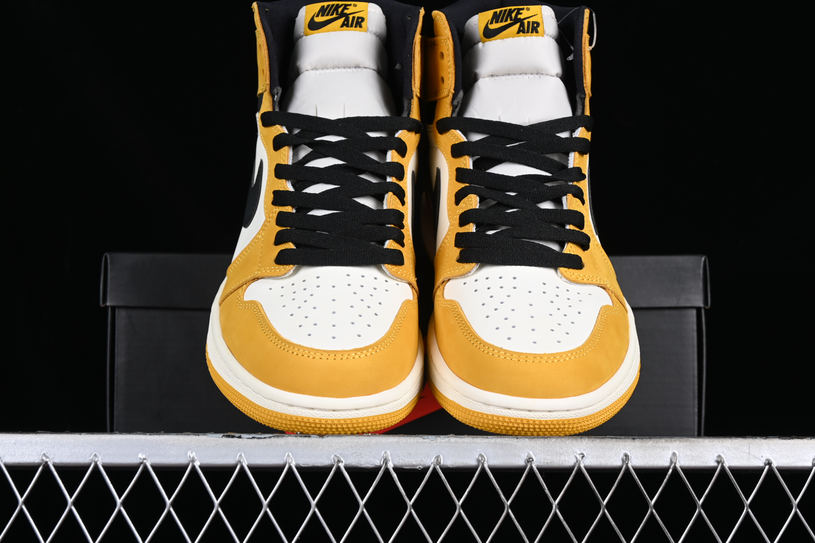 AJ1 high-top