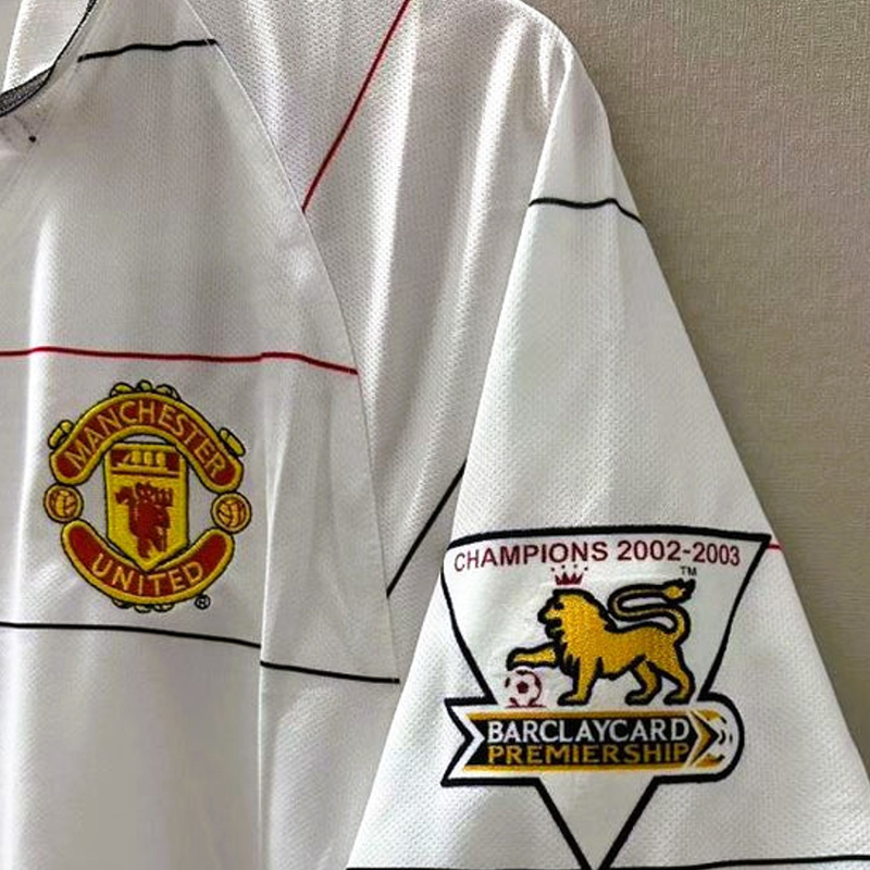 2003-2004 Manchester United white