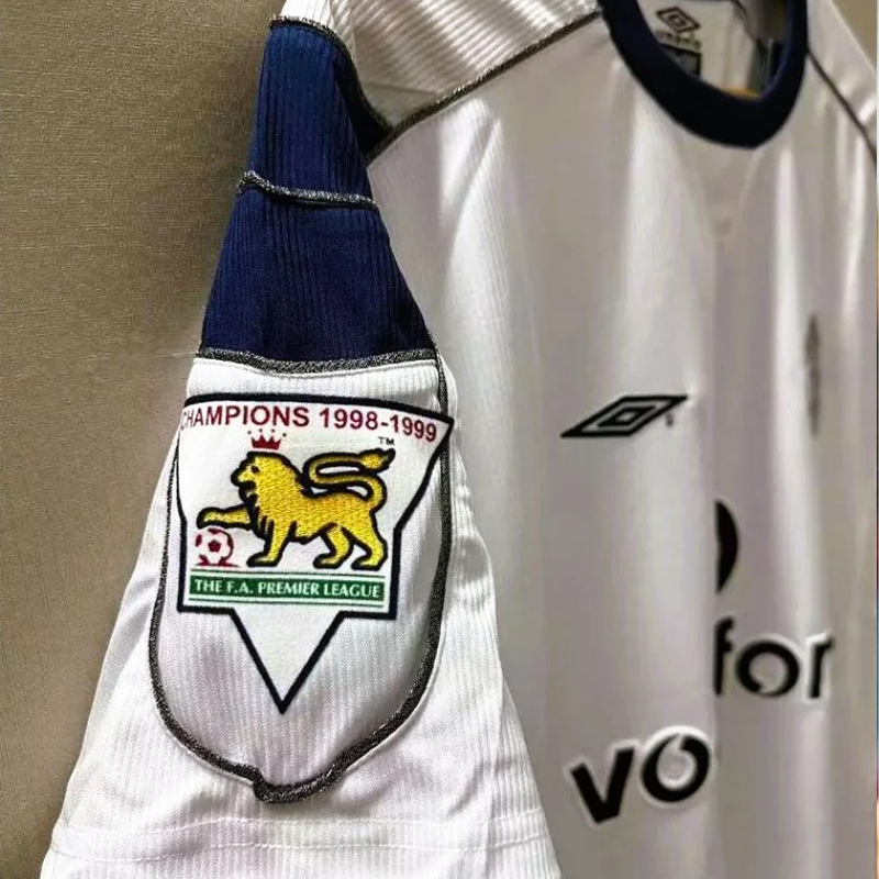 1999-2000 Manchester United Away