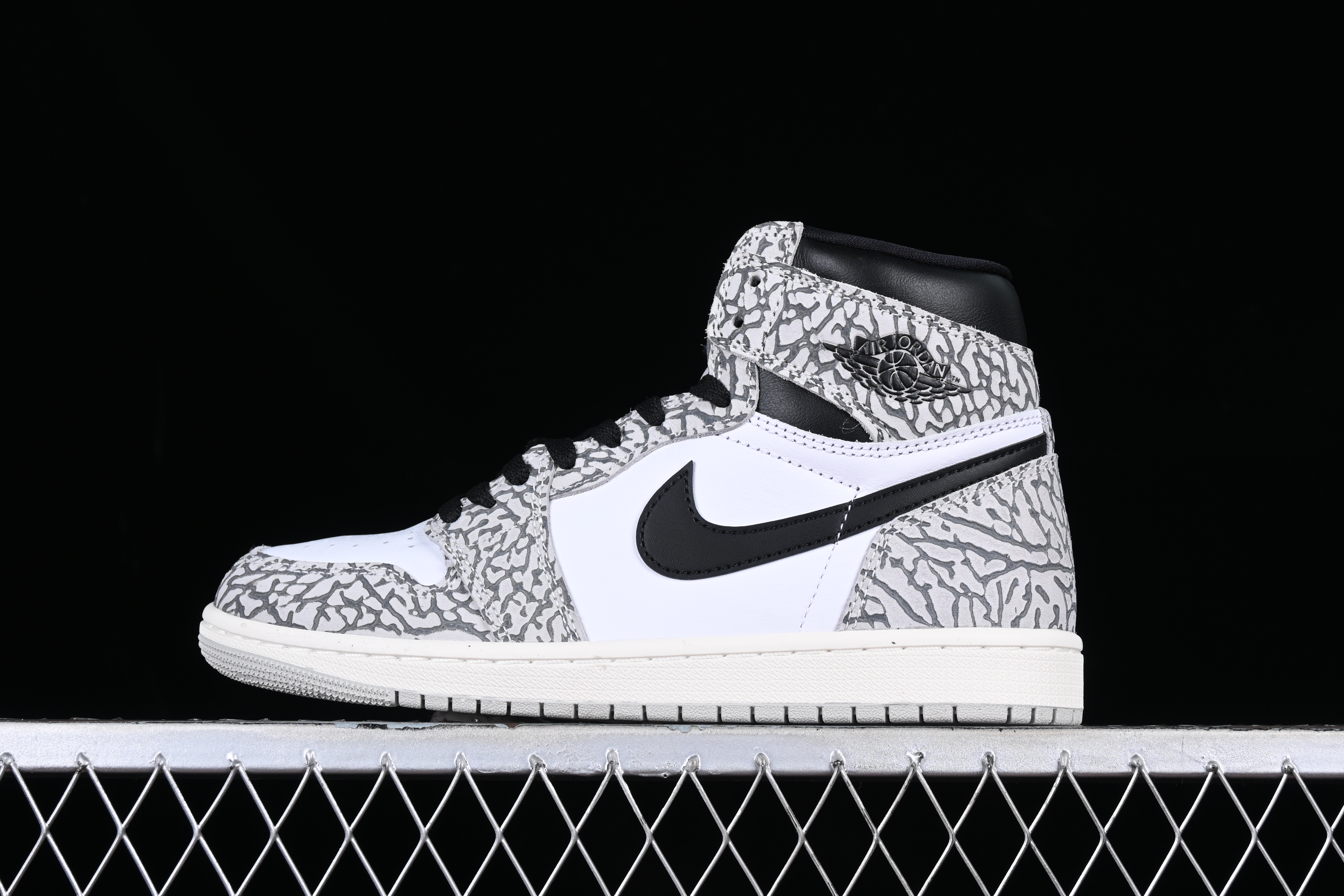 AJ1 High-top