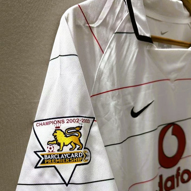 2003-2004 Manchester United white