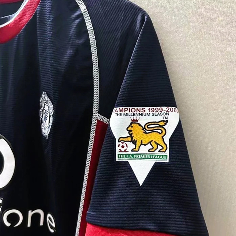 2000-2001 Manchester United Away