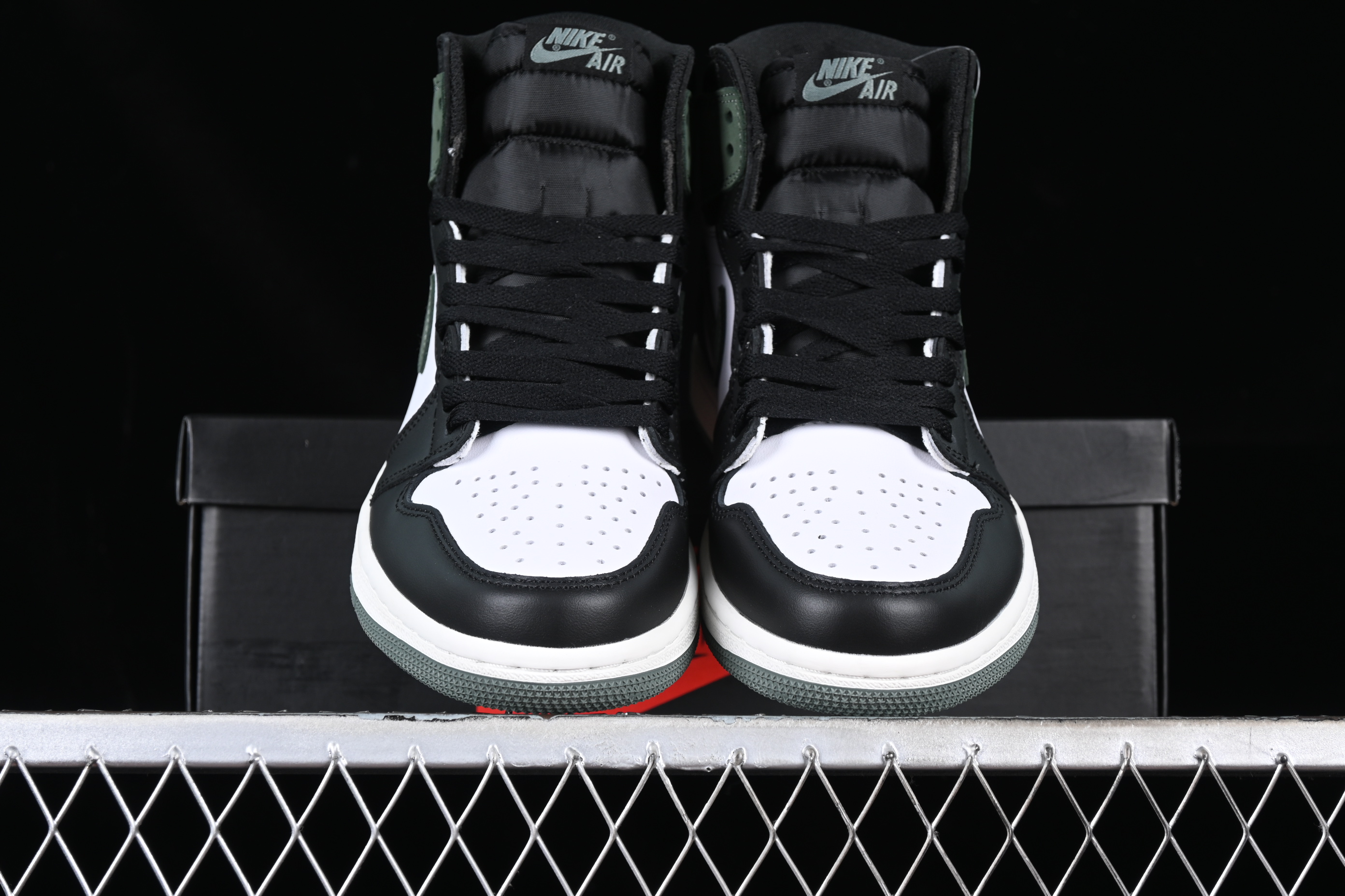 AJ1 High-top