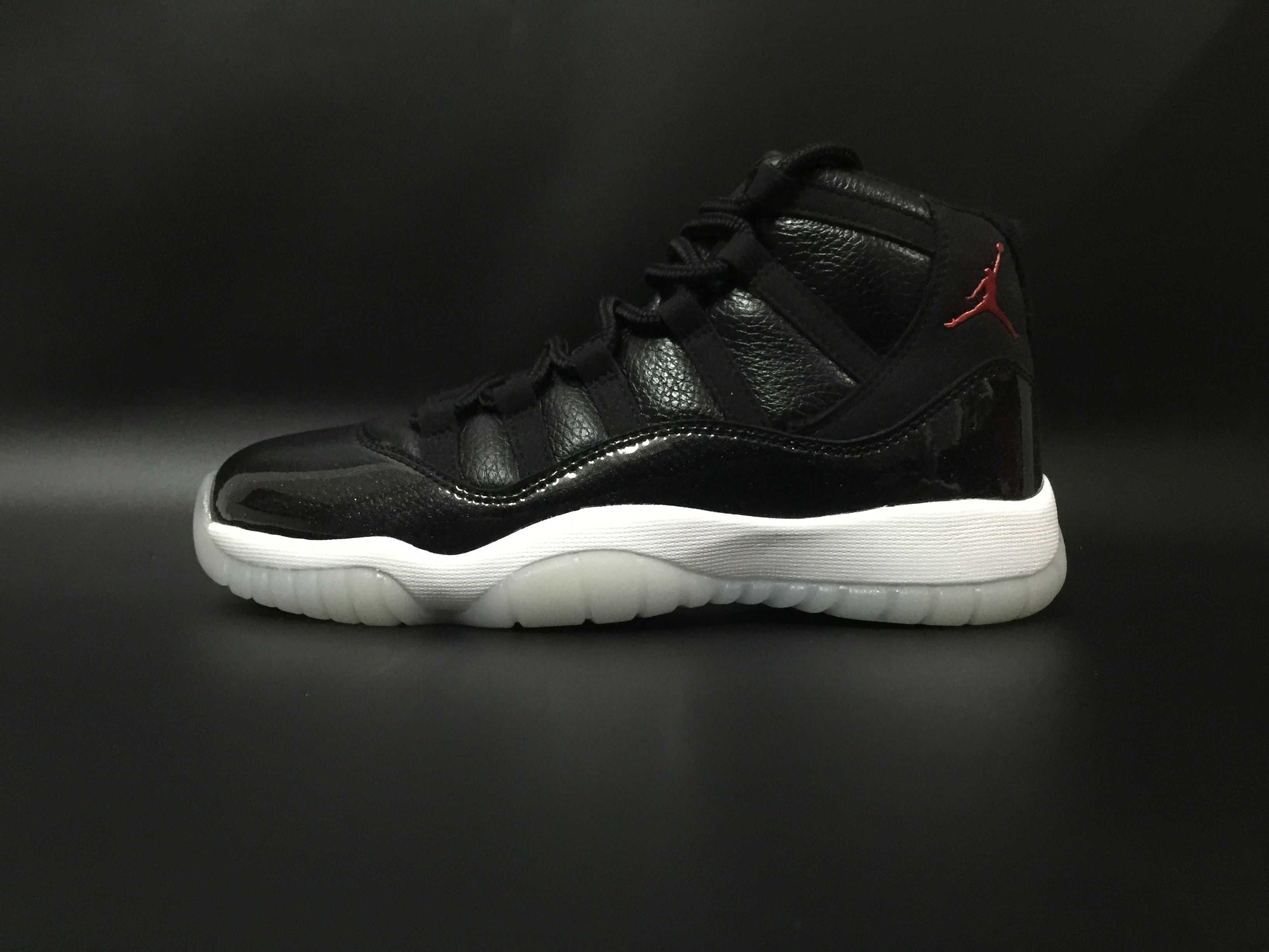AJ11
