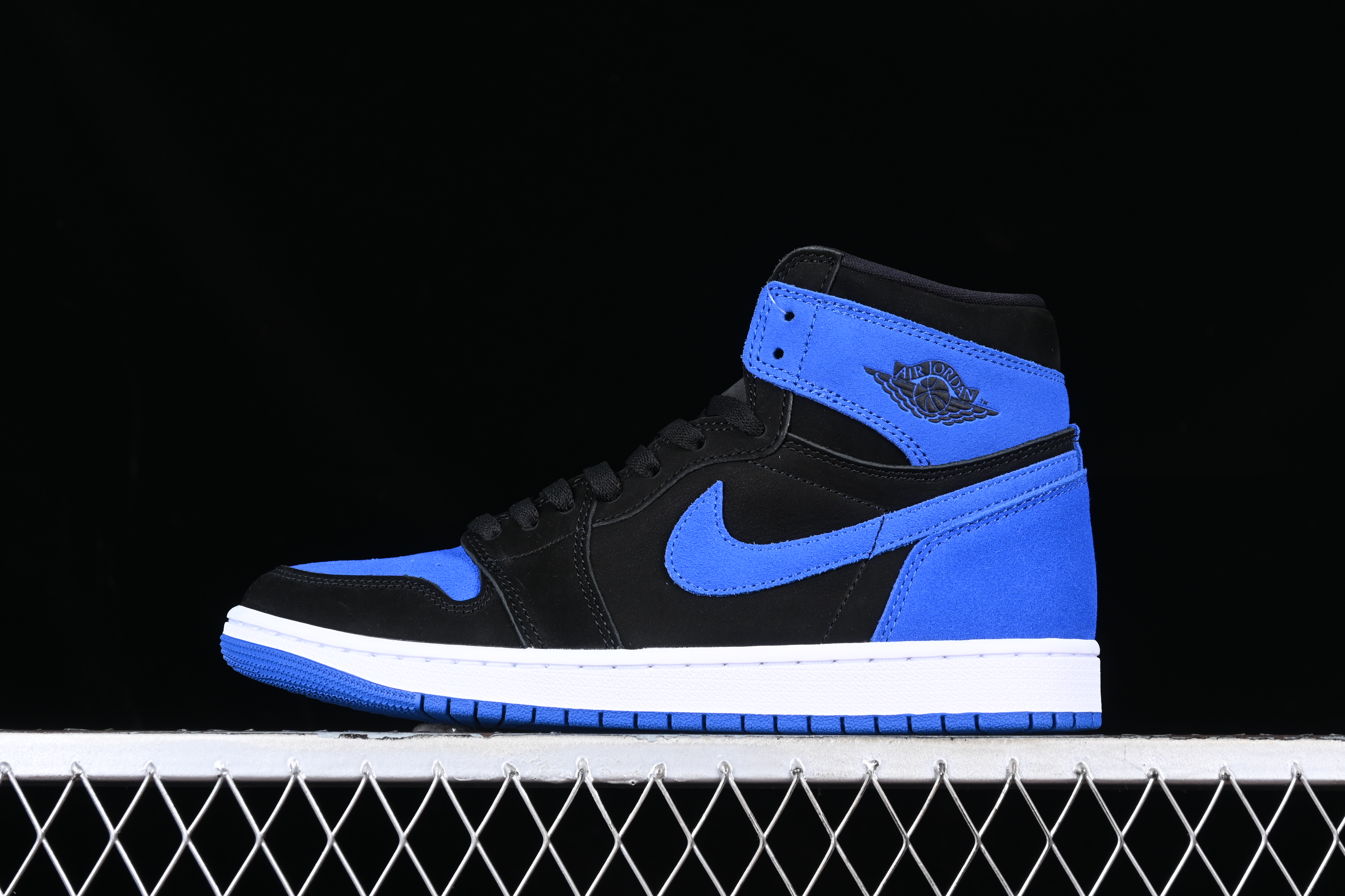AJ1 High-top