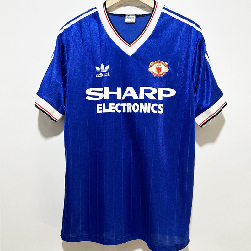 1982-1983 Manchester United Third Jersey