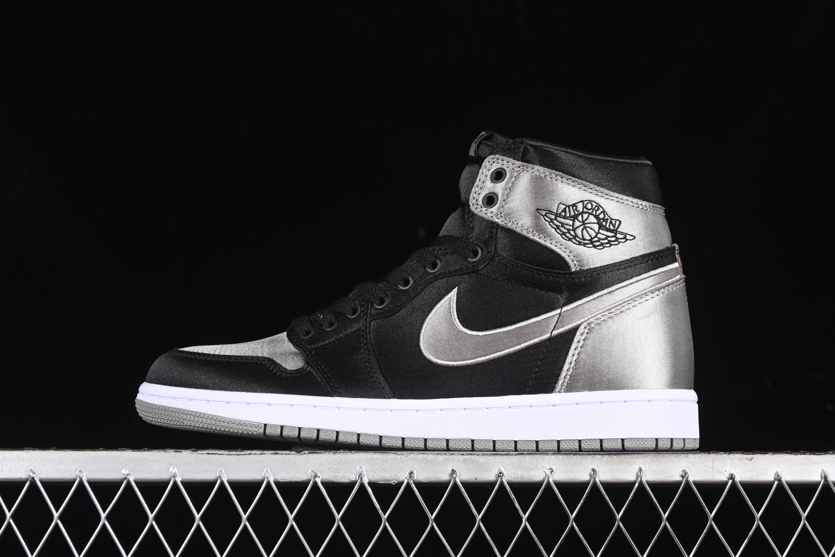 AJ1 High-top