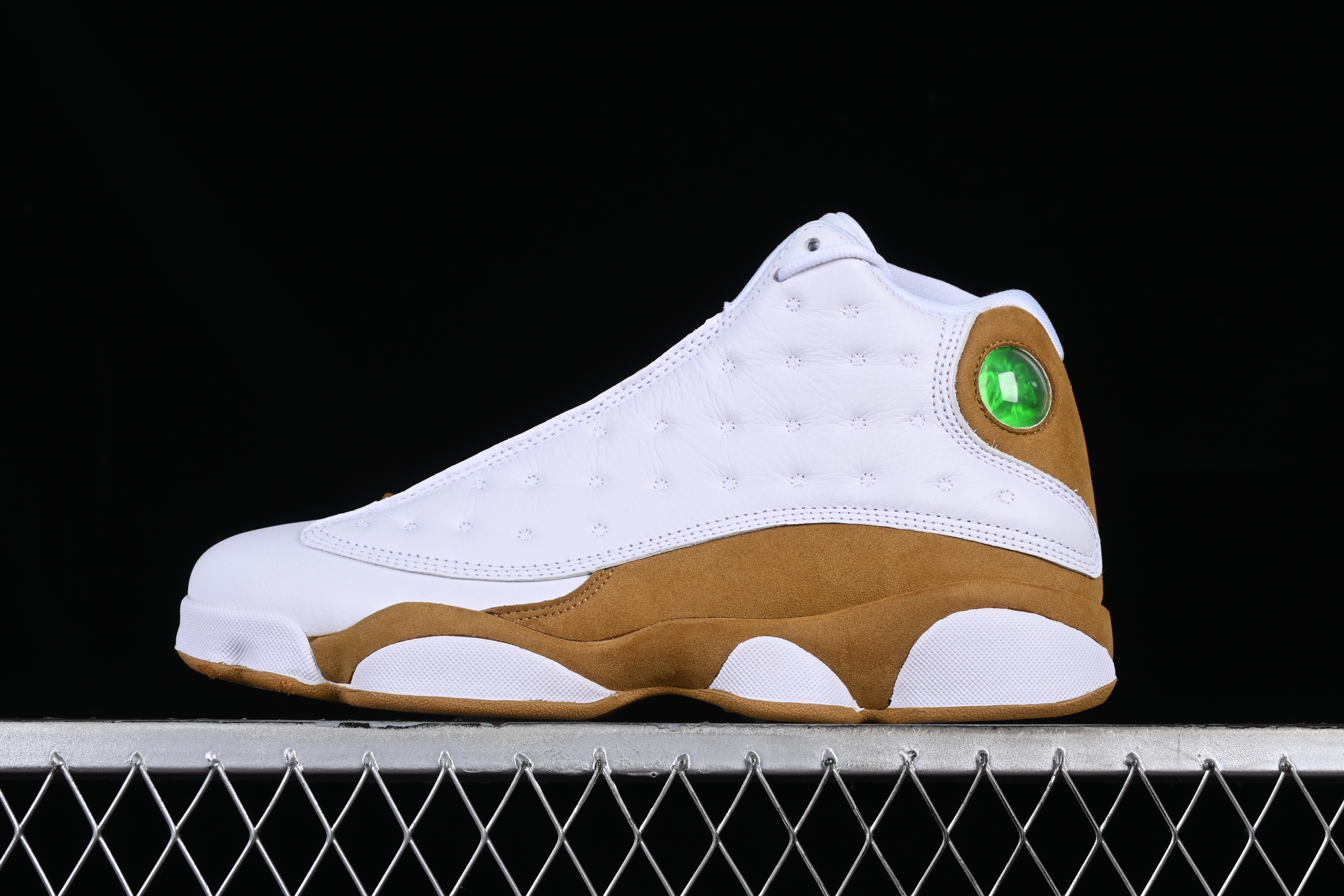 AJ13