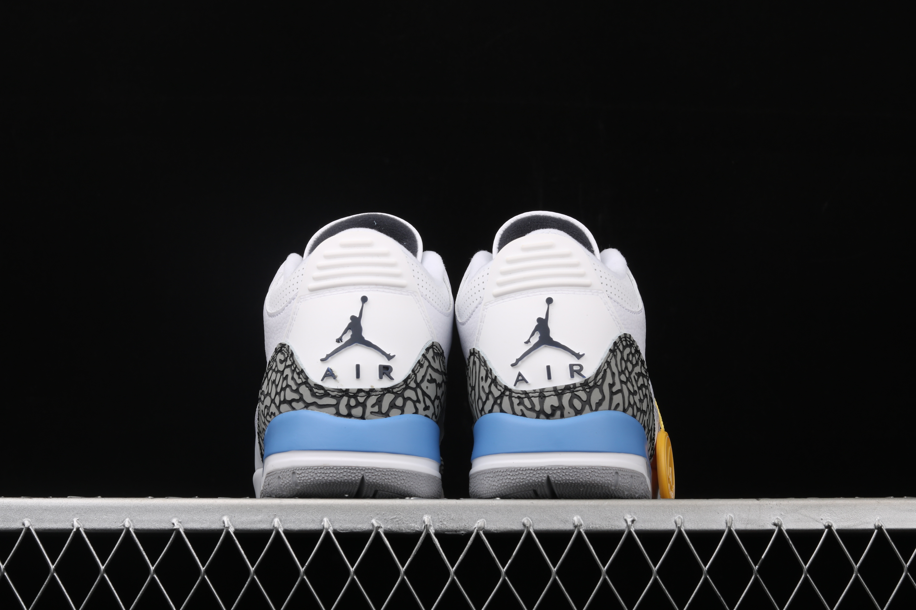 AJ3