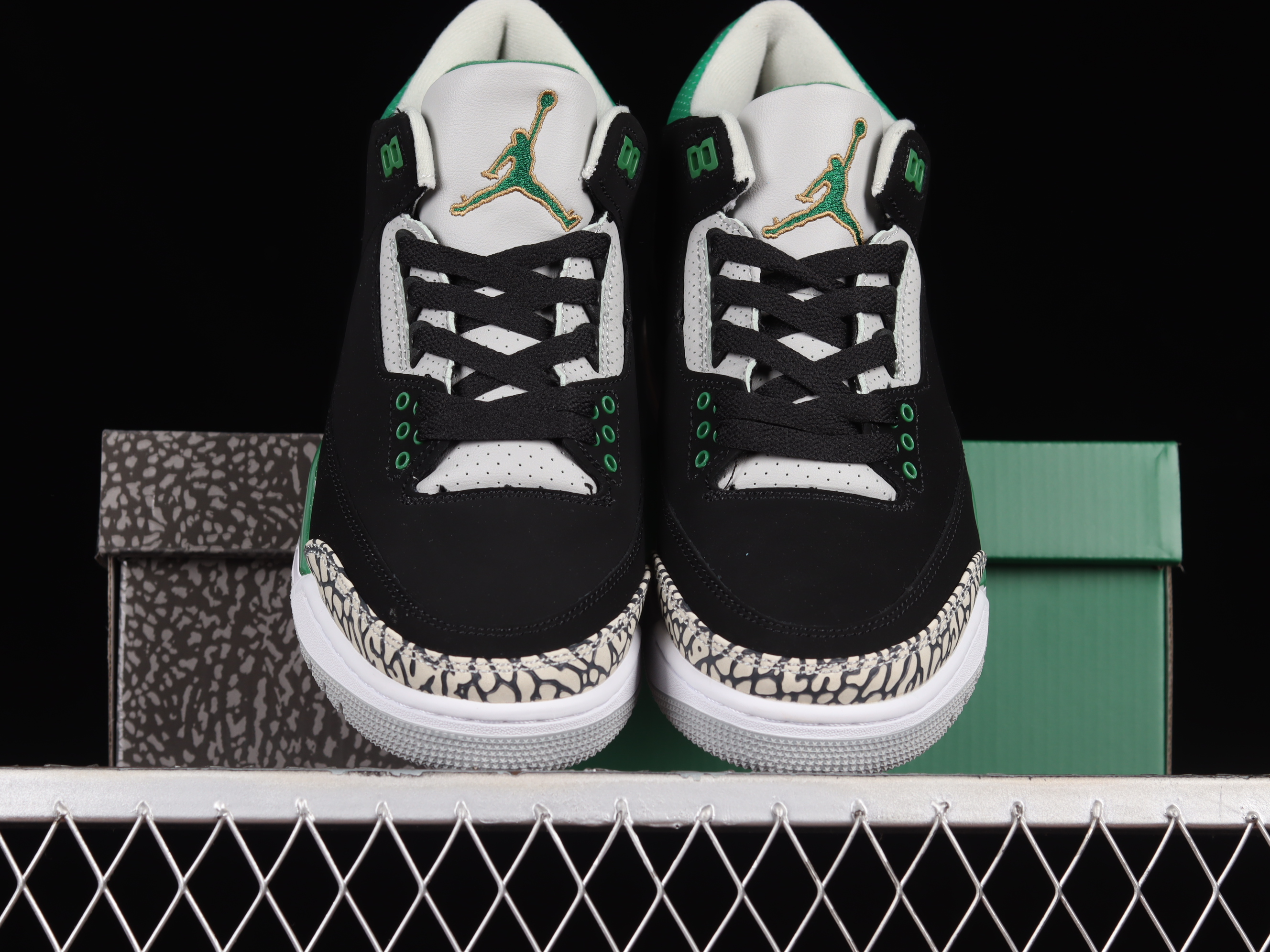 AJ3