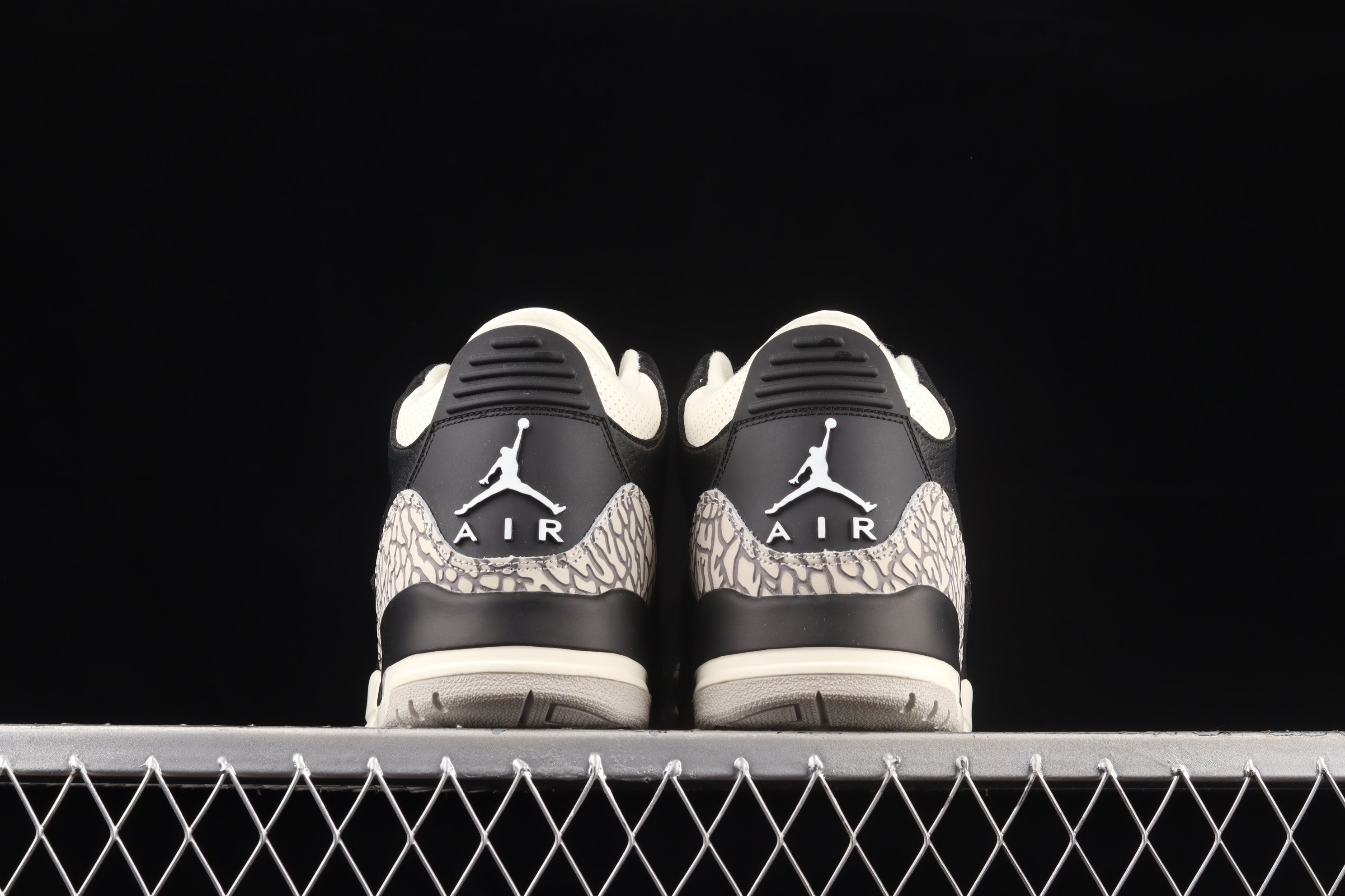AJ3