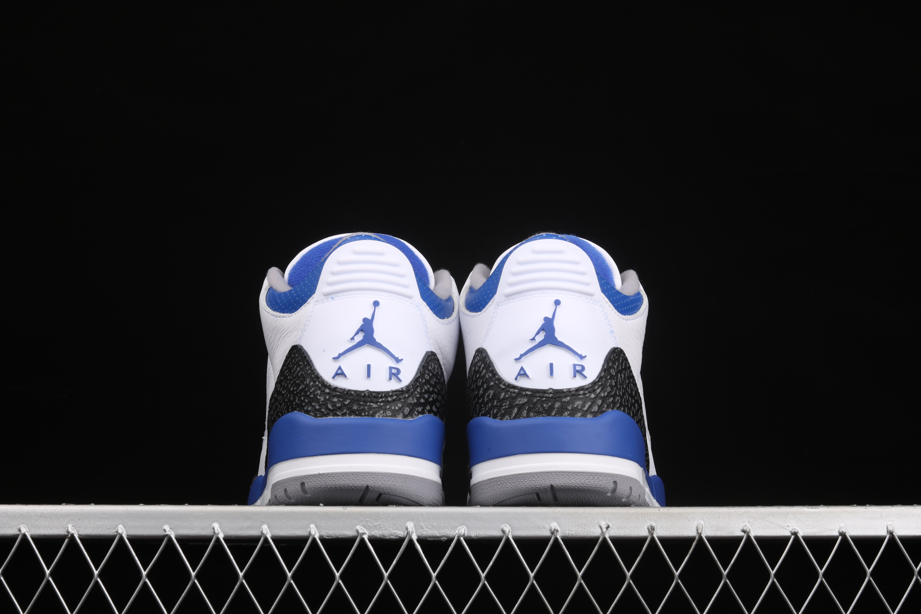 AJ3