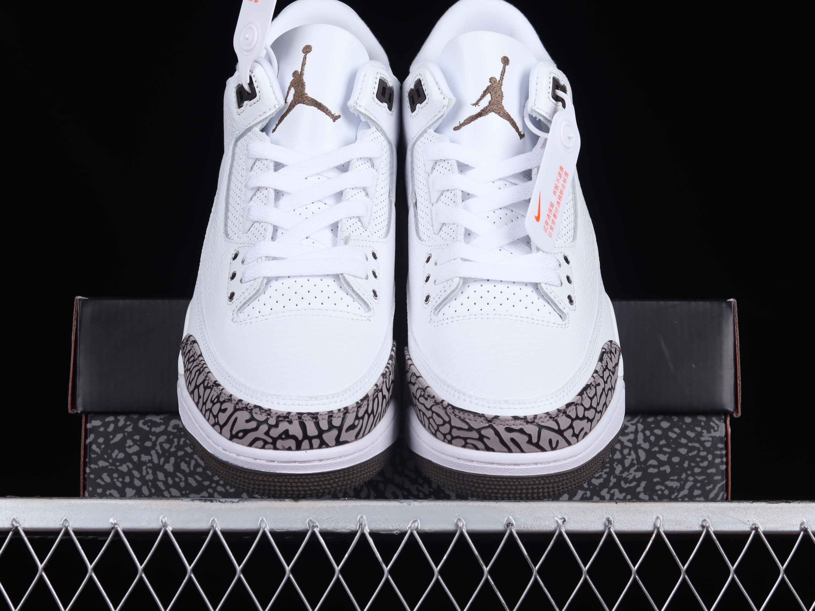 AJ3