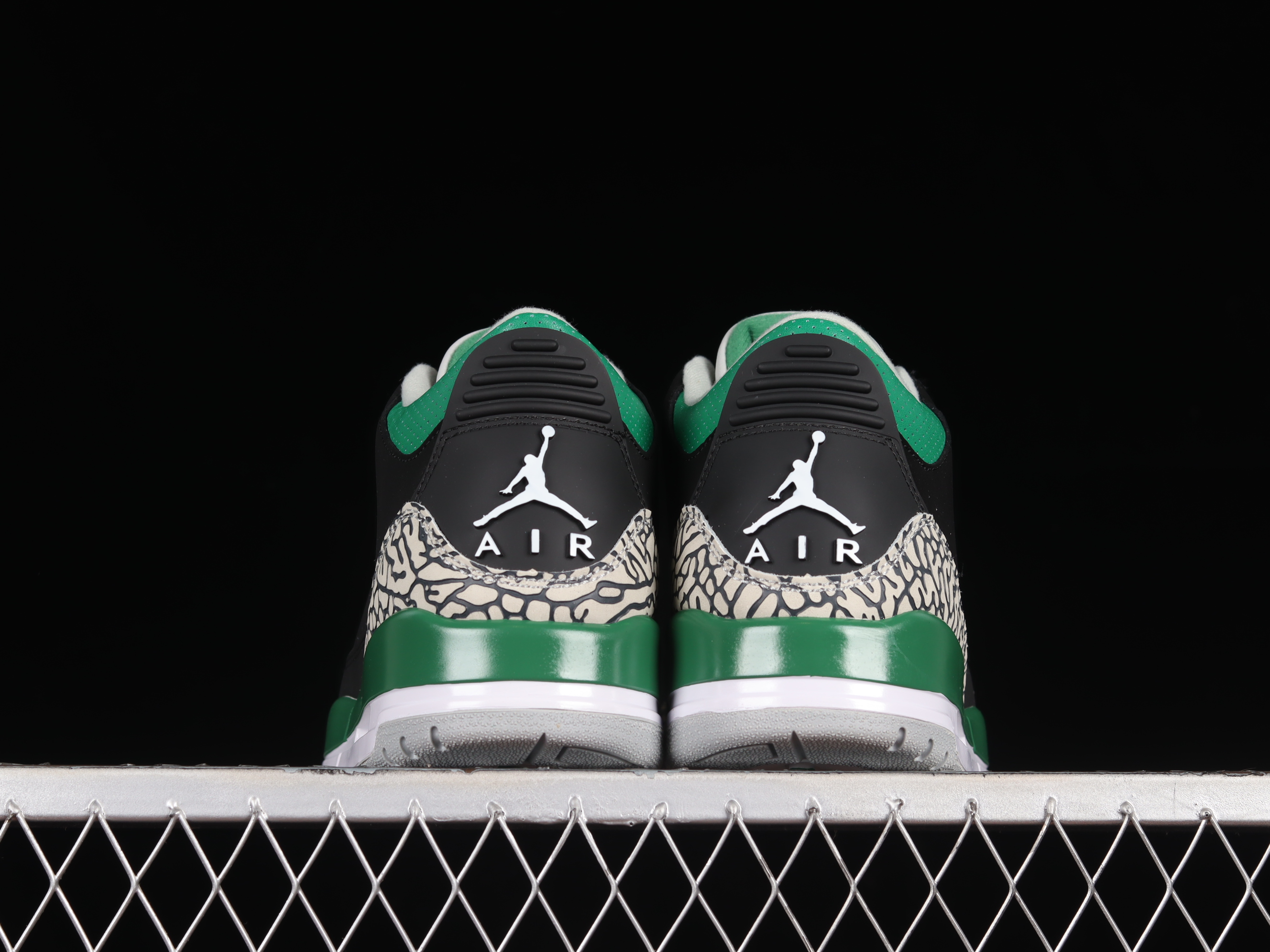 AJ3
