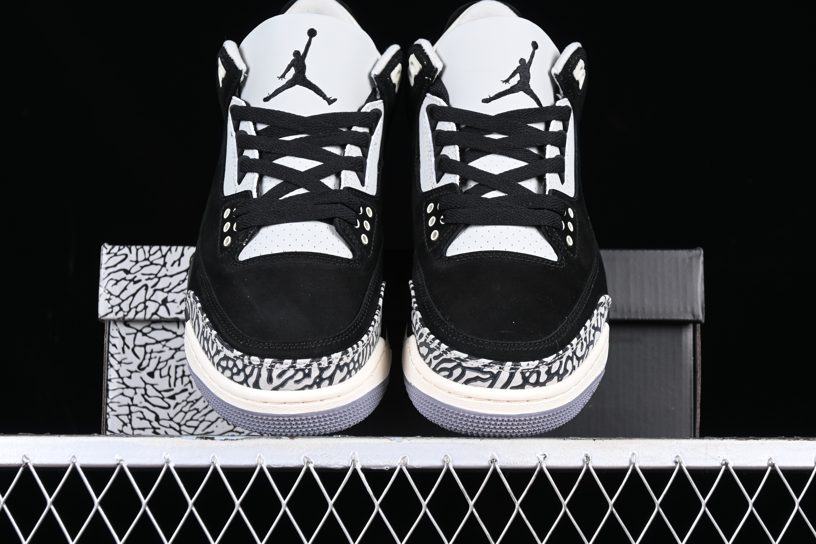 AJ3