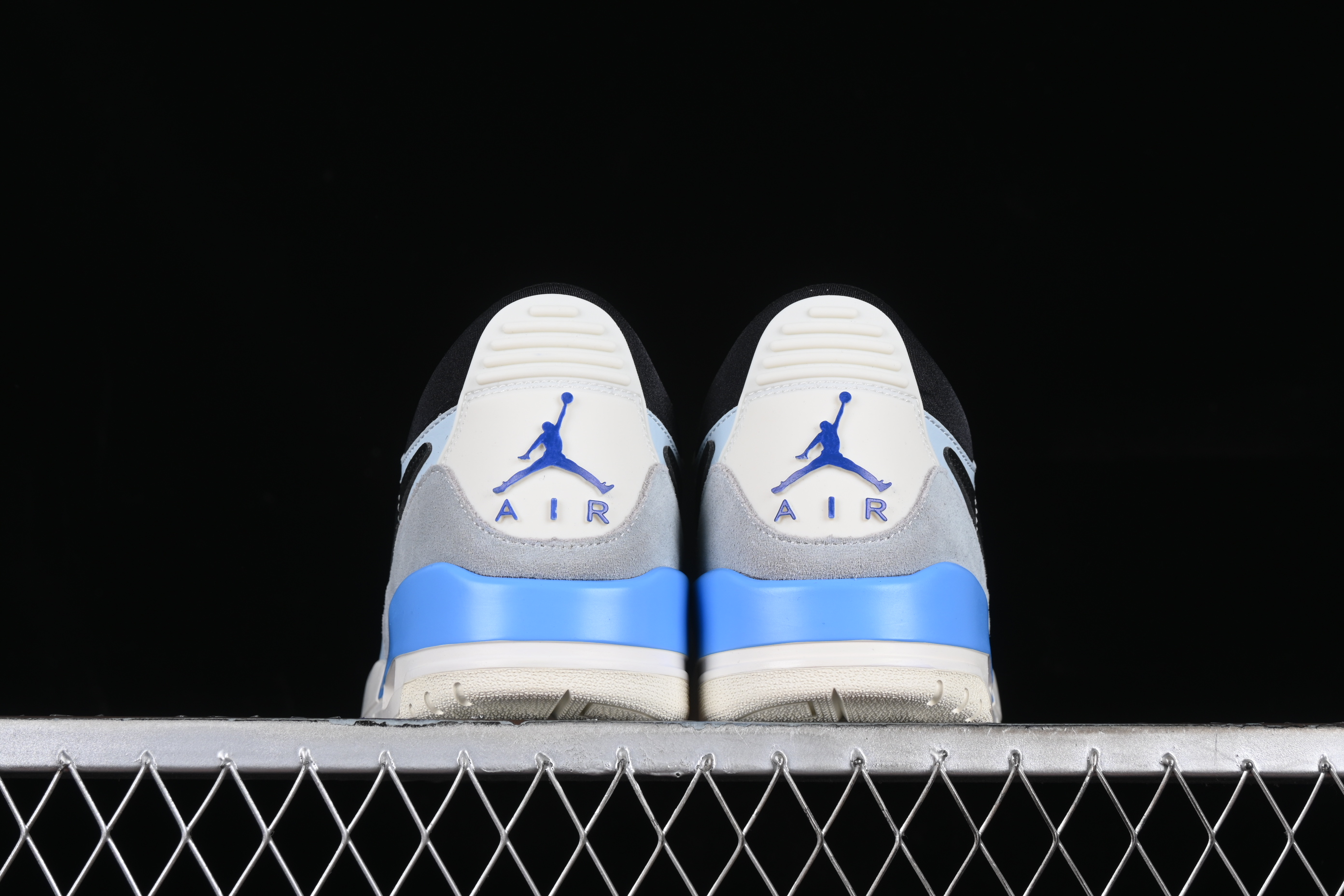 AJ312 Low helper