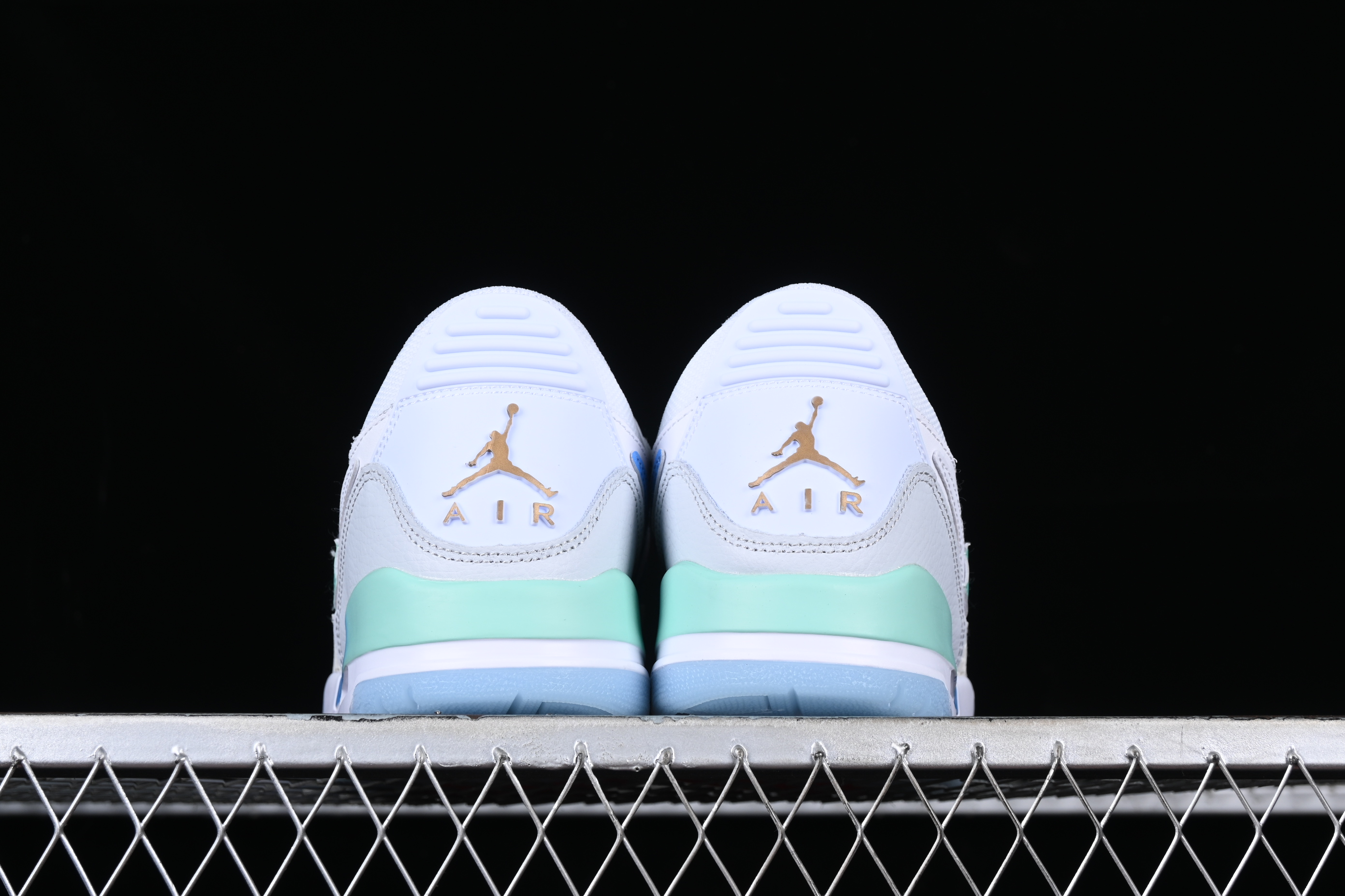 AJ312 Low helper