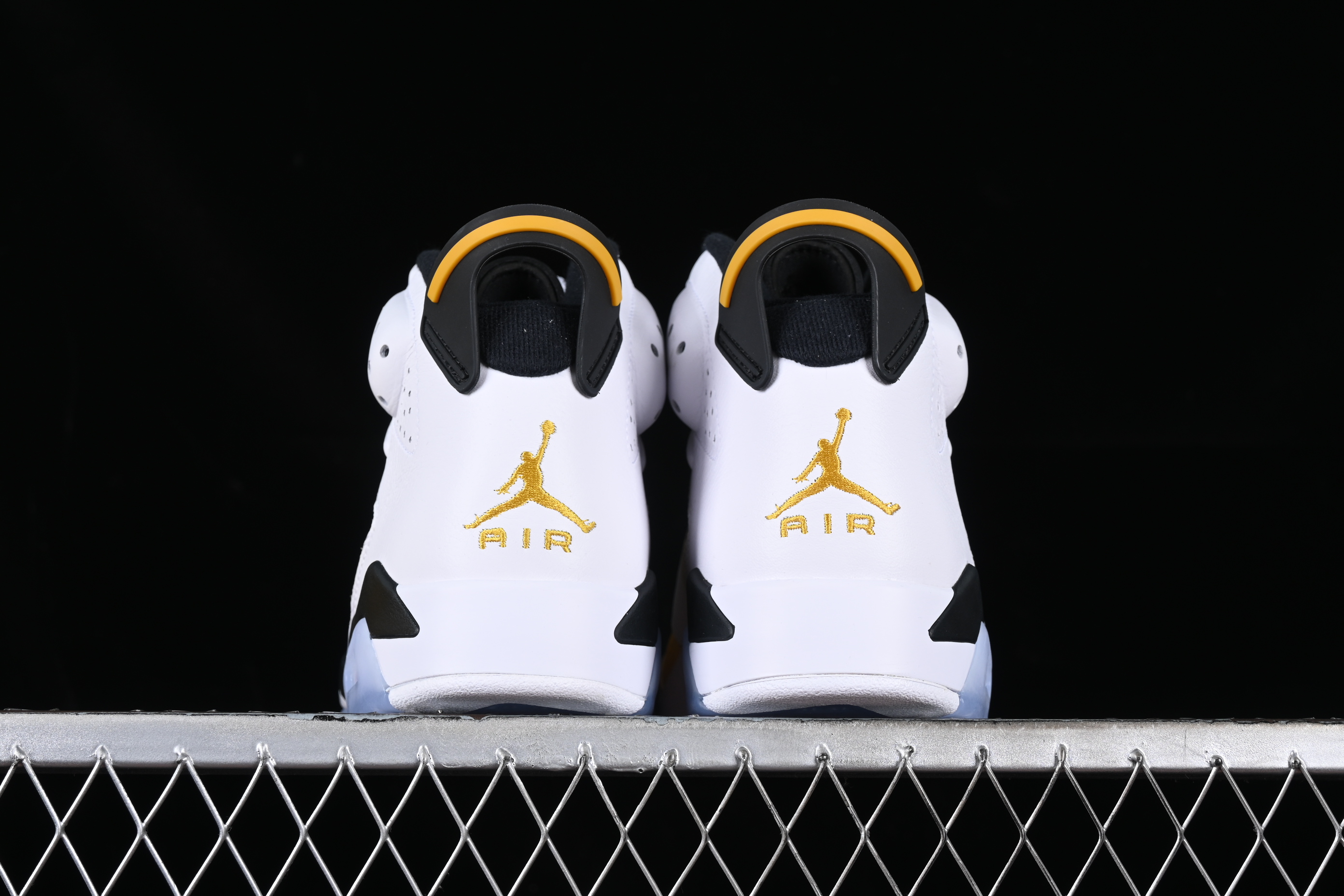 AJ6