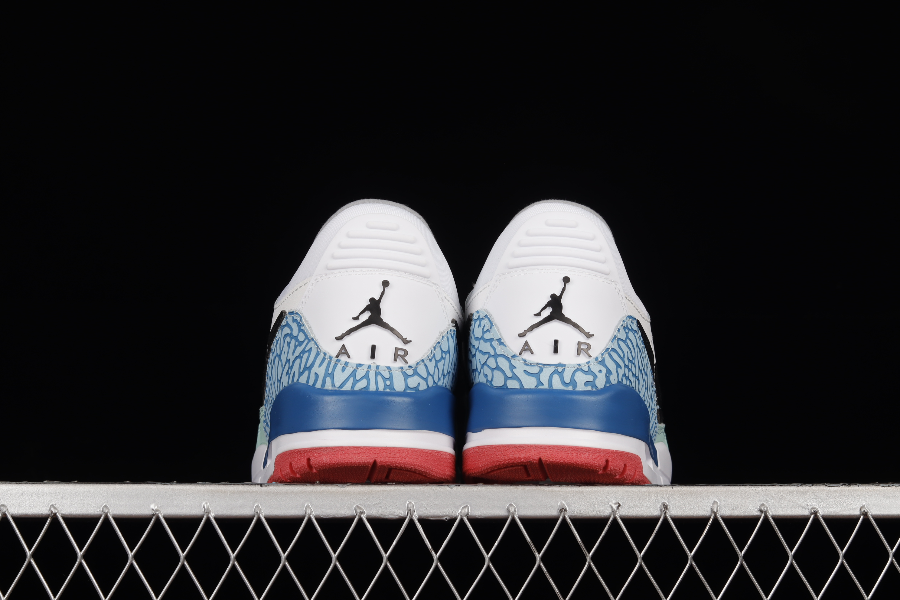 AJ312 low-profile