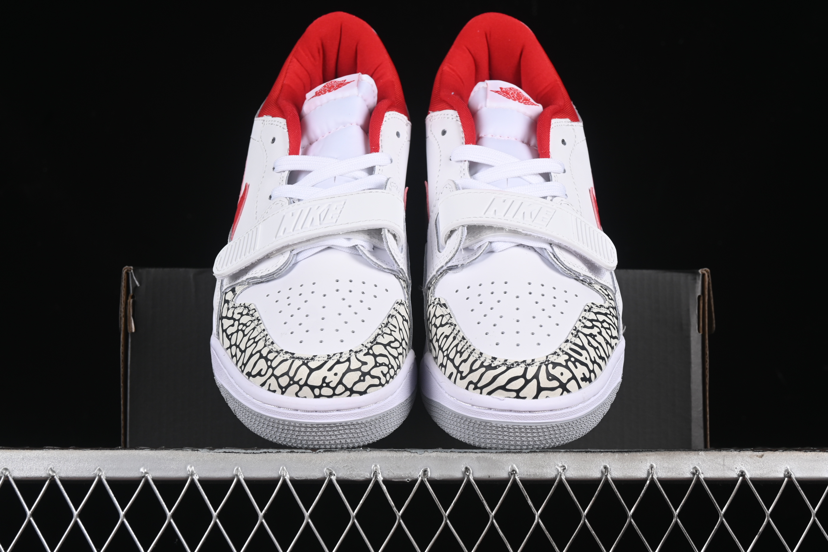 AJ312 Low helper