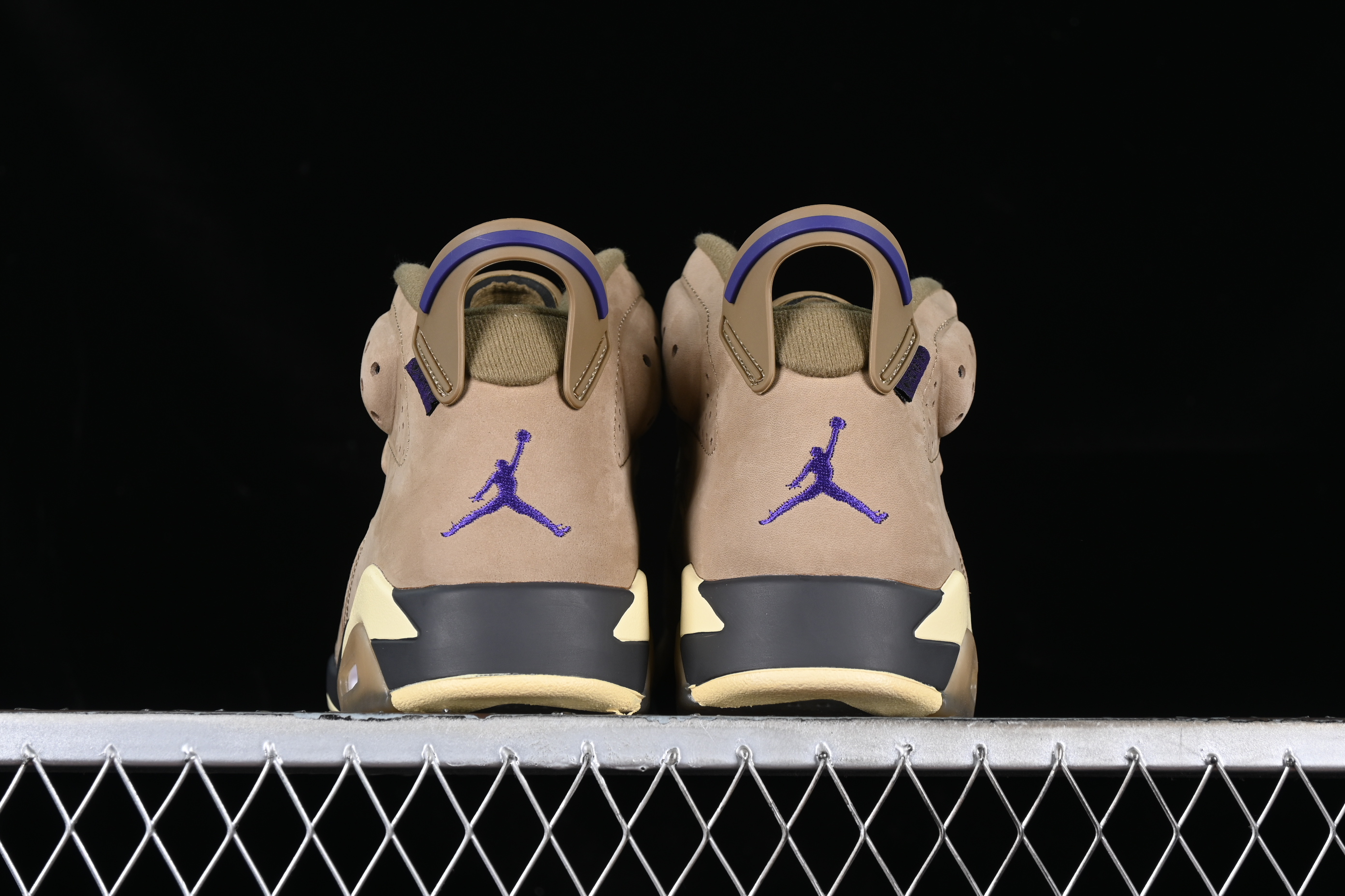 AJ6