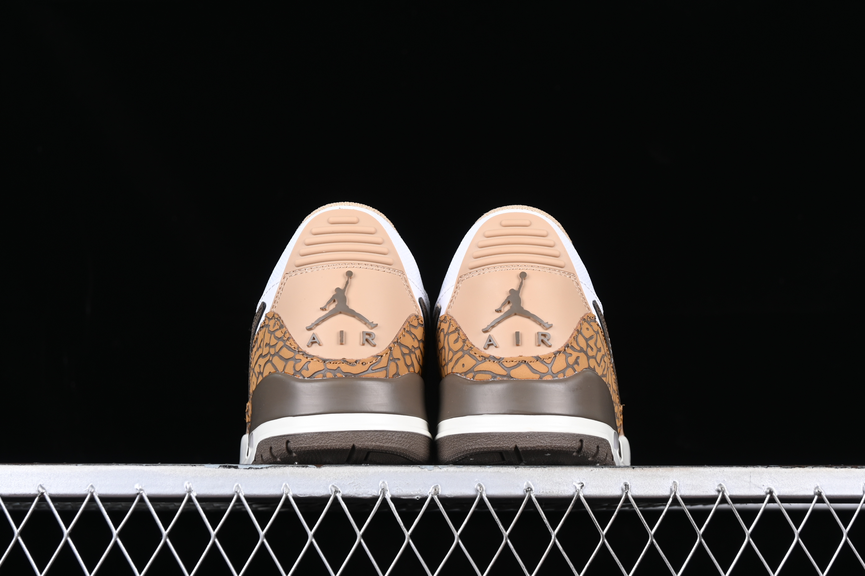AJ312 low-profile