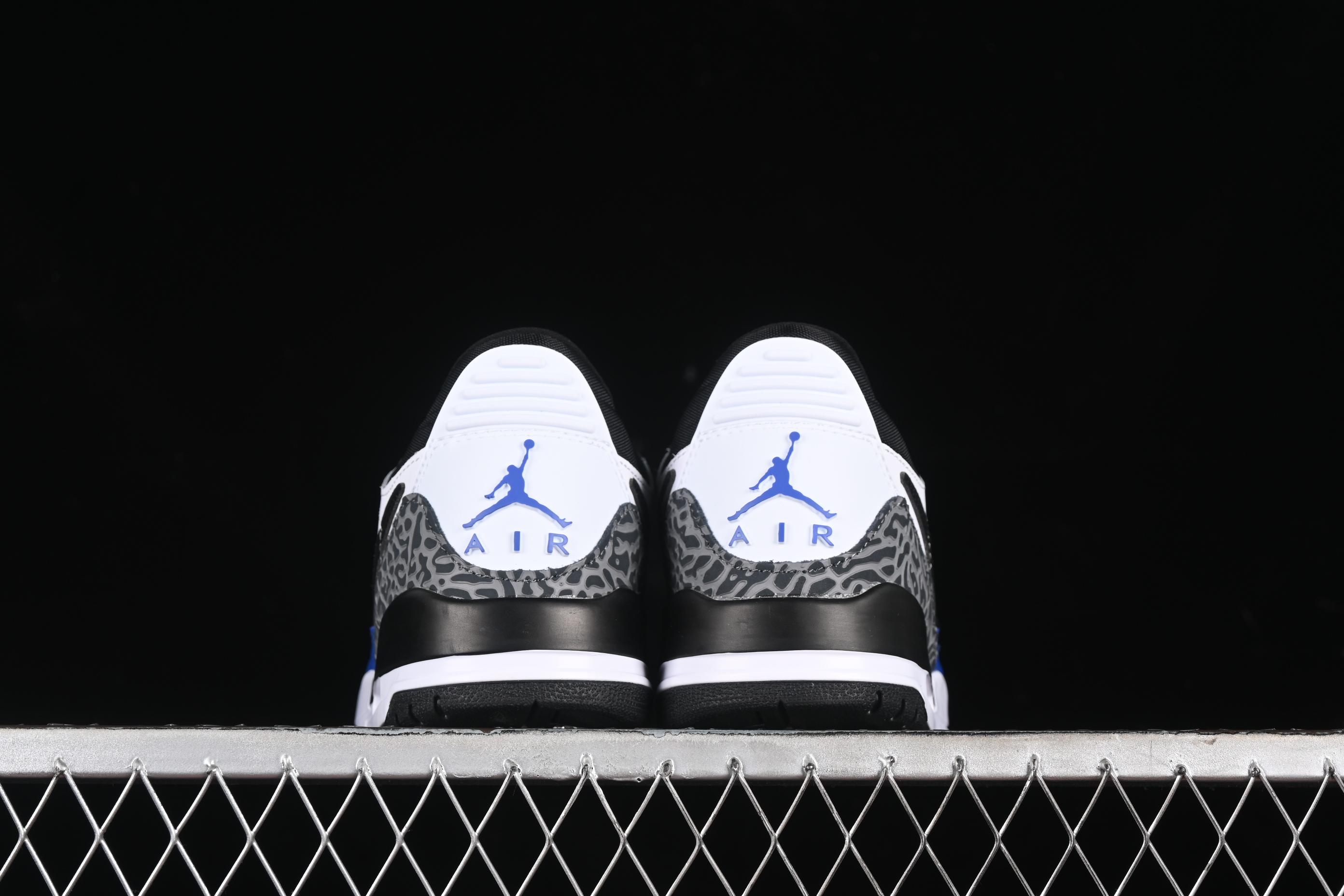 AJ312 Low