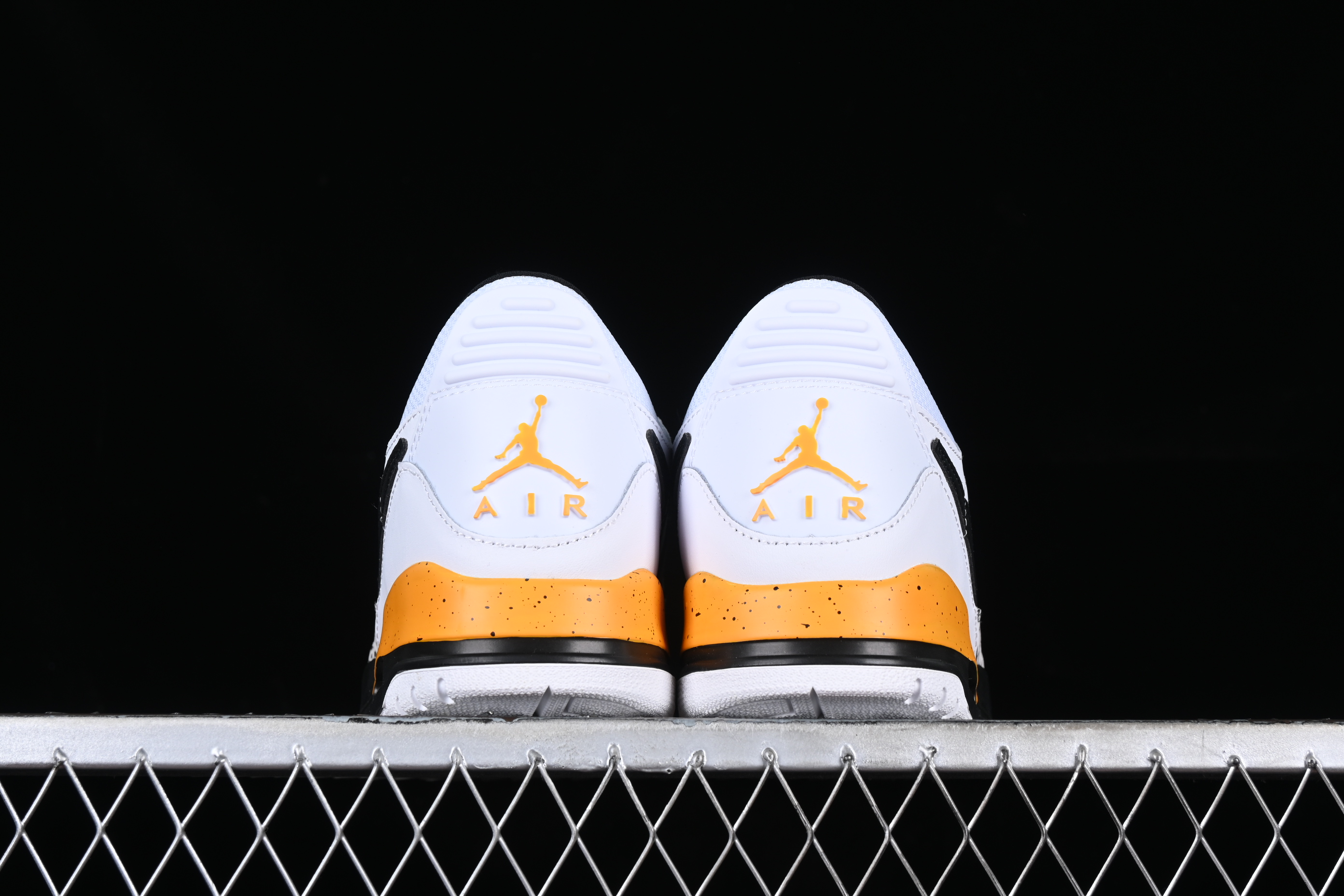 AJ312 Low helper