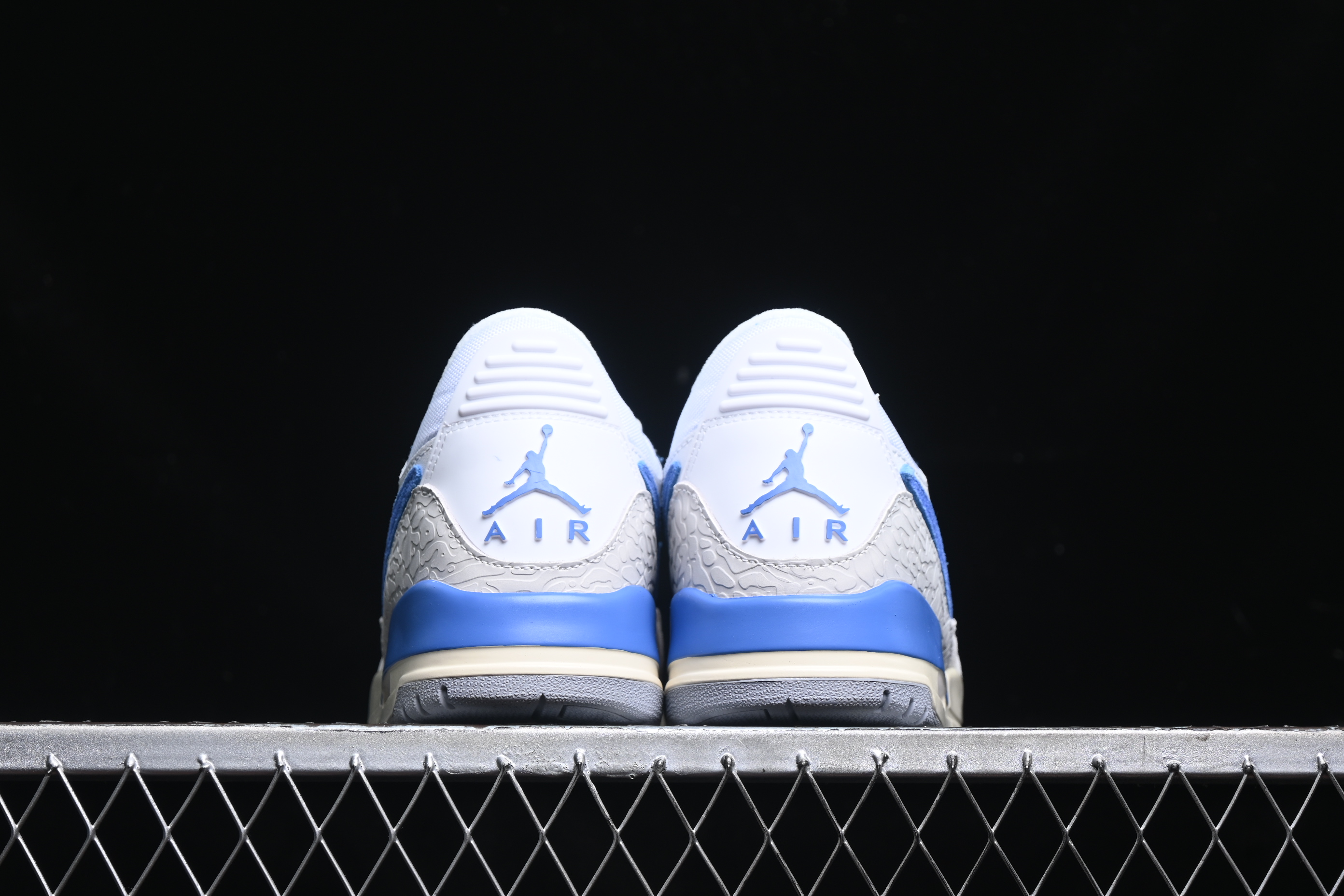 AJ312 Low helper