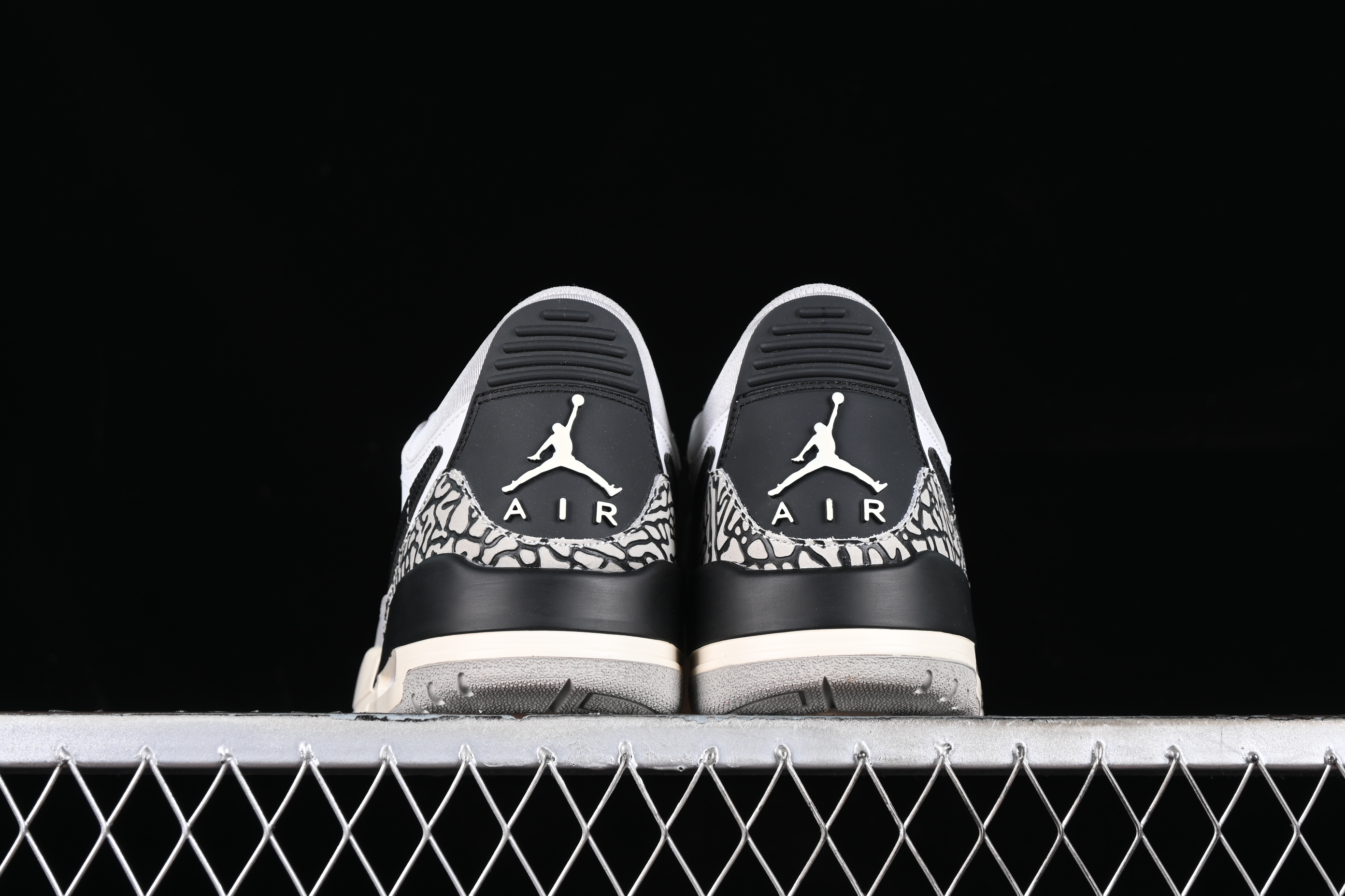 AJ312 Low helper