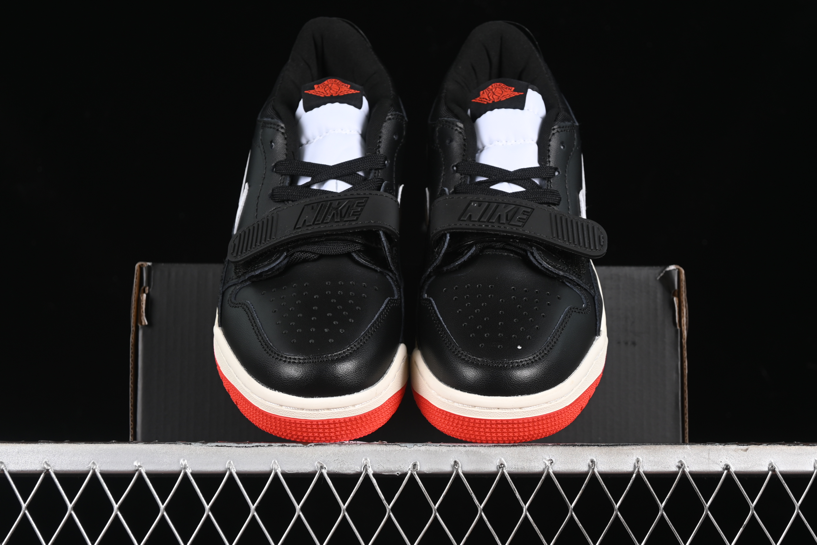 AJ312 Low helper