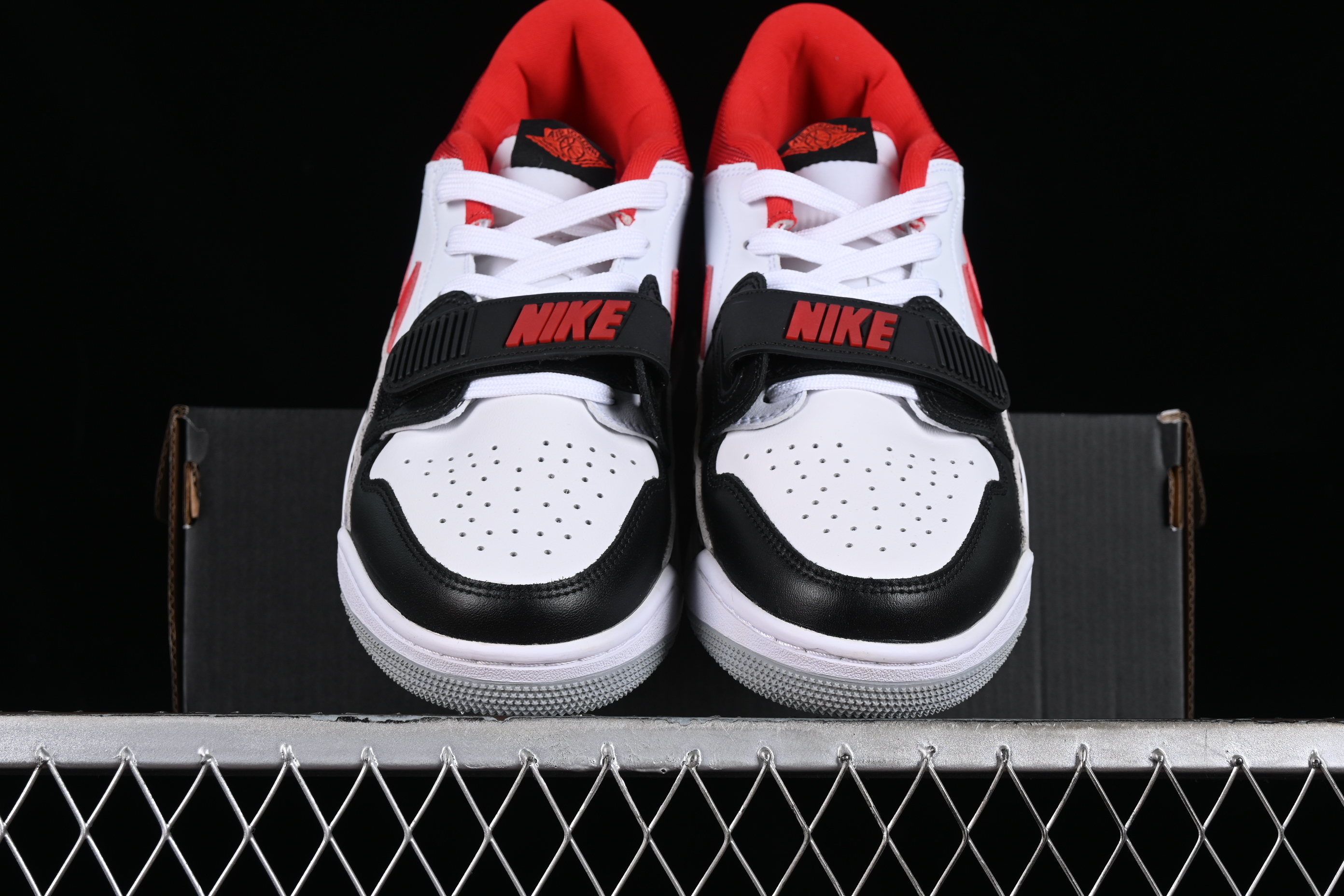 AJ312 Low helper