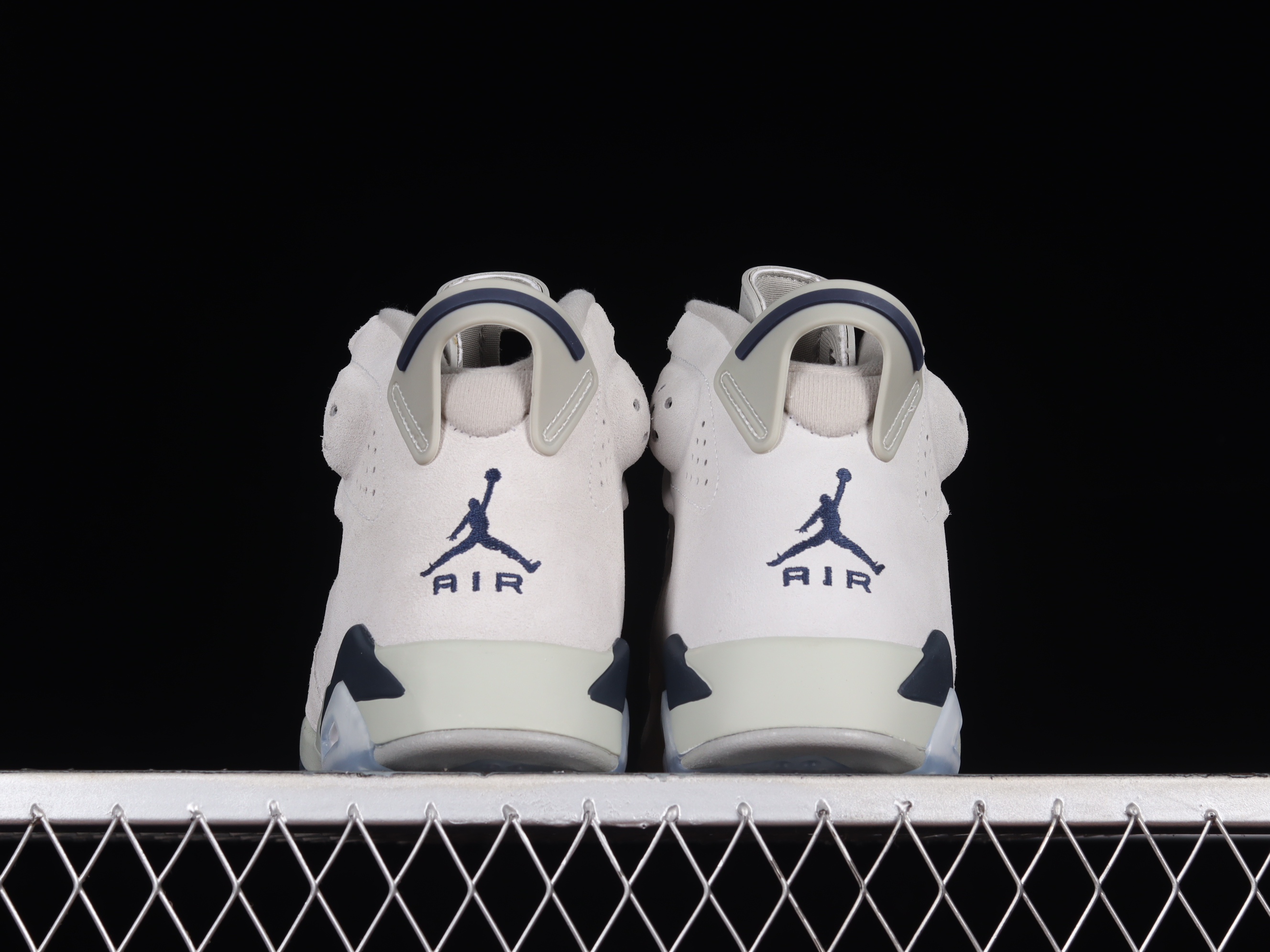 AJ6