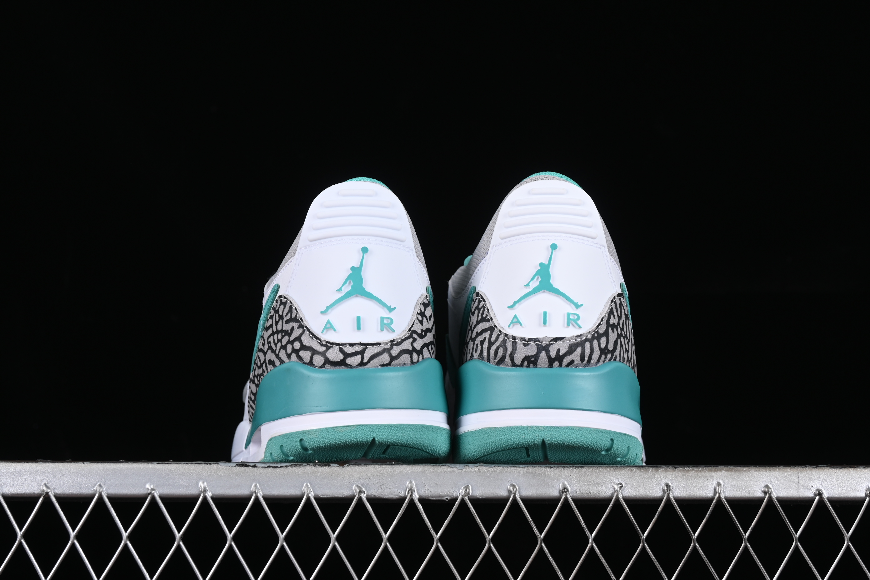 AJ312 Low helper