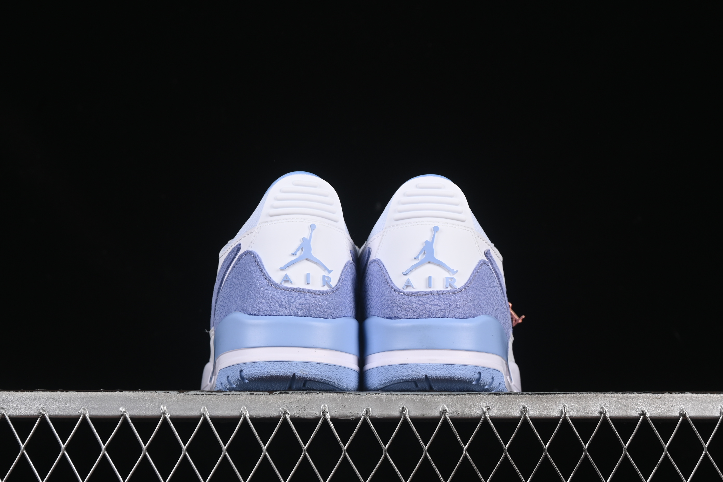 AJ312 Low helper