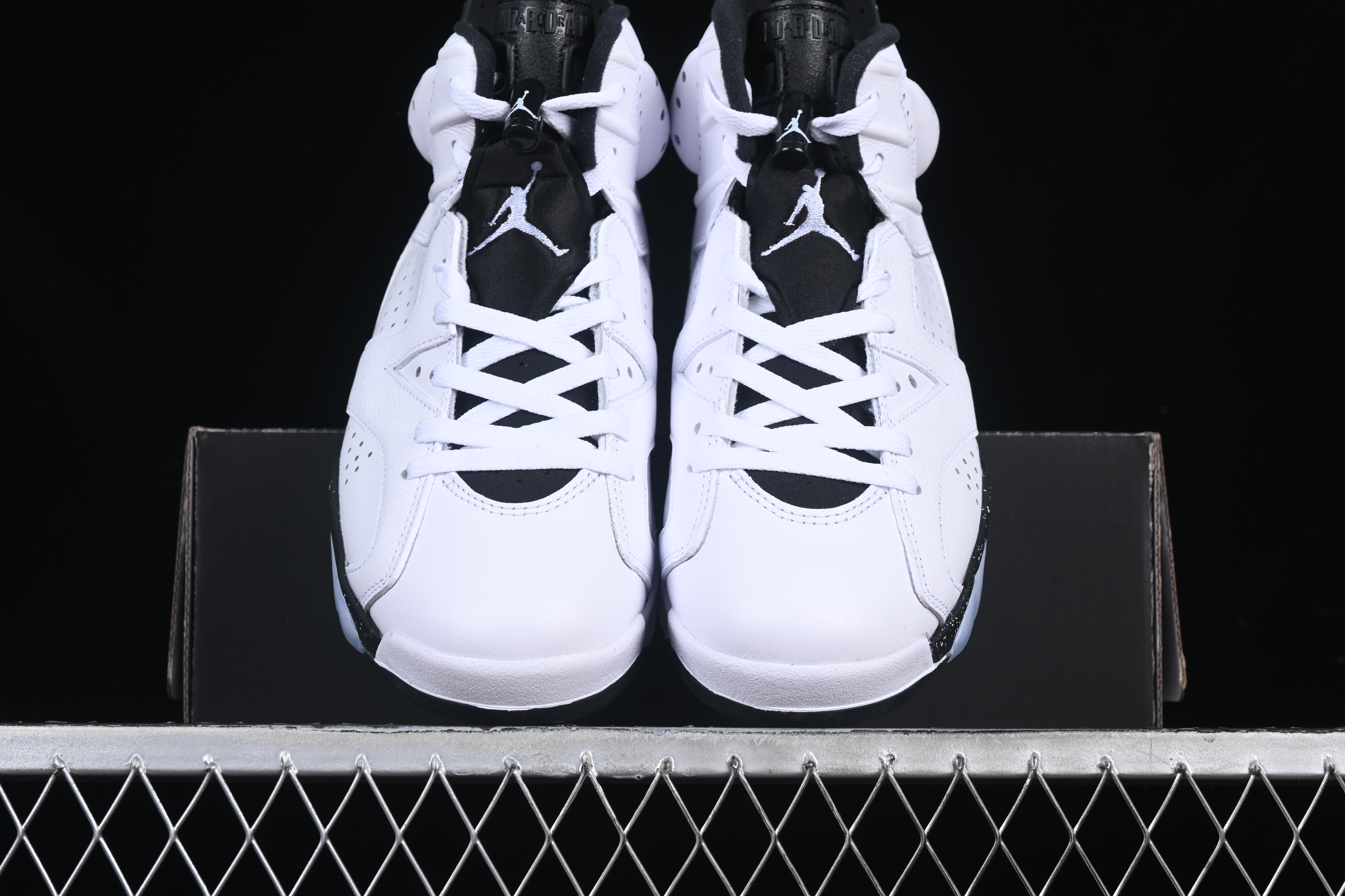 AJ6