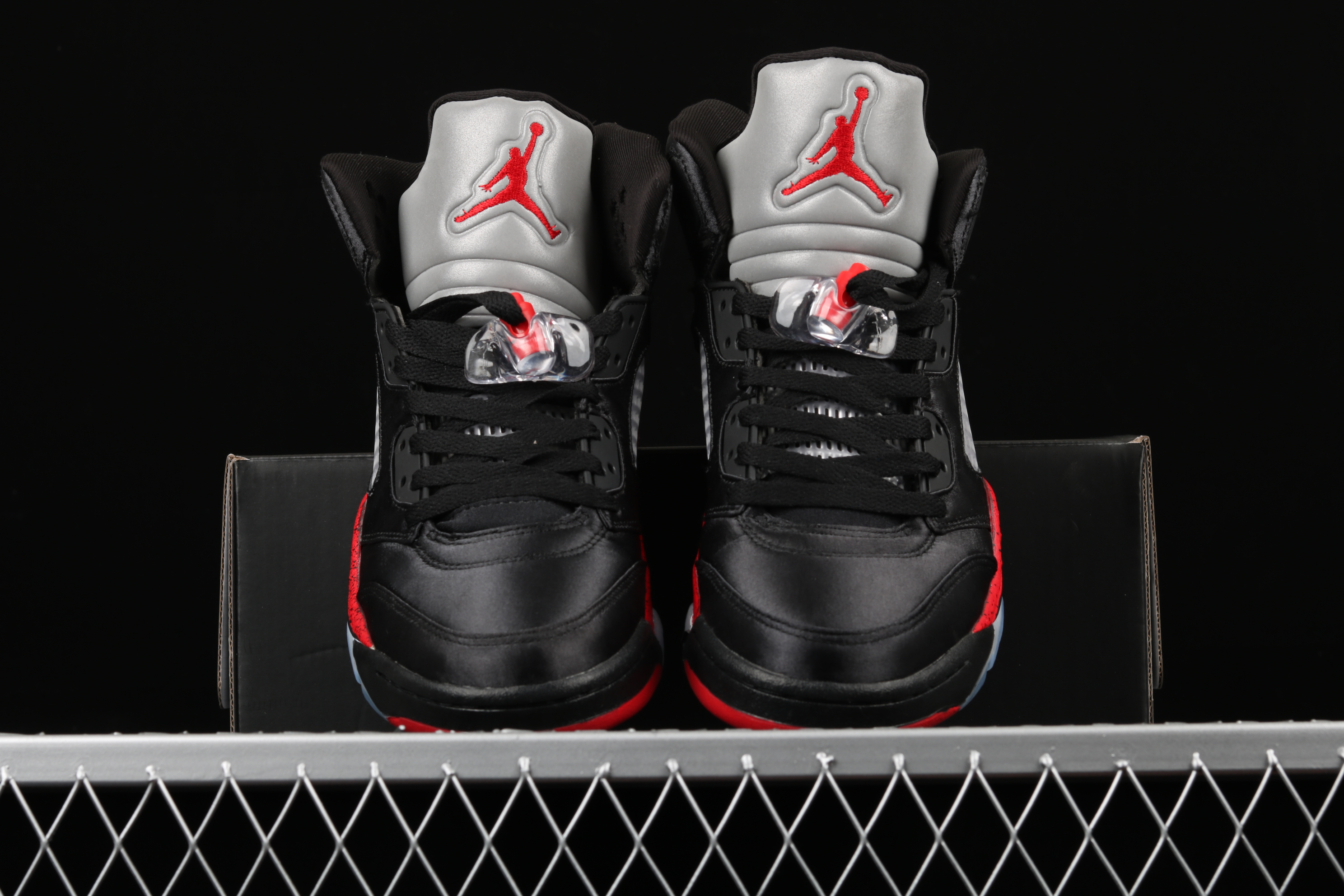 AJ5