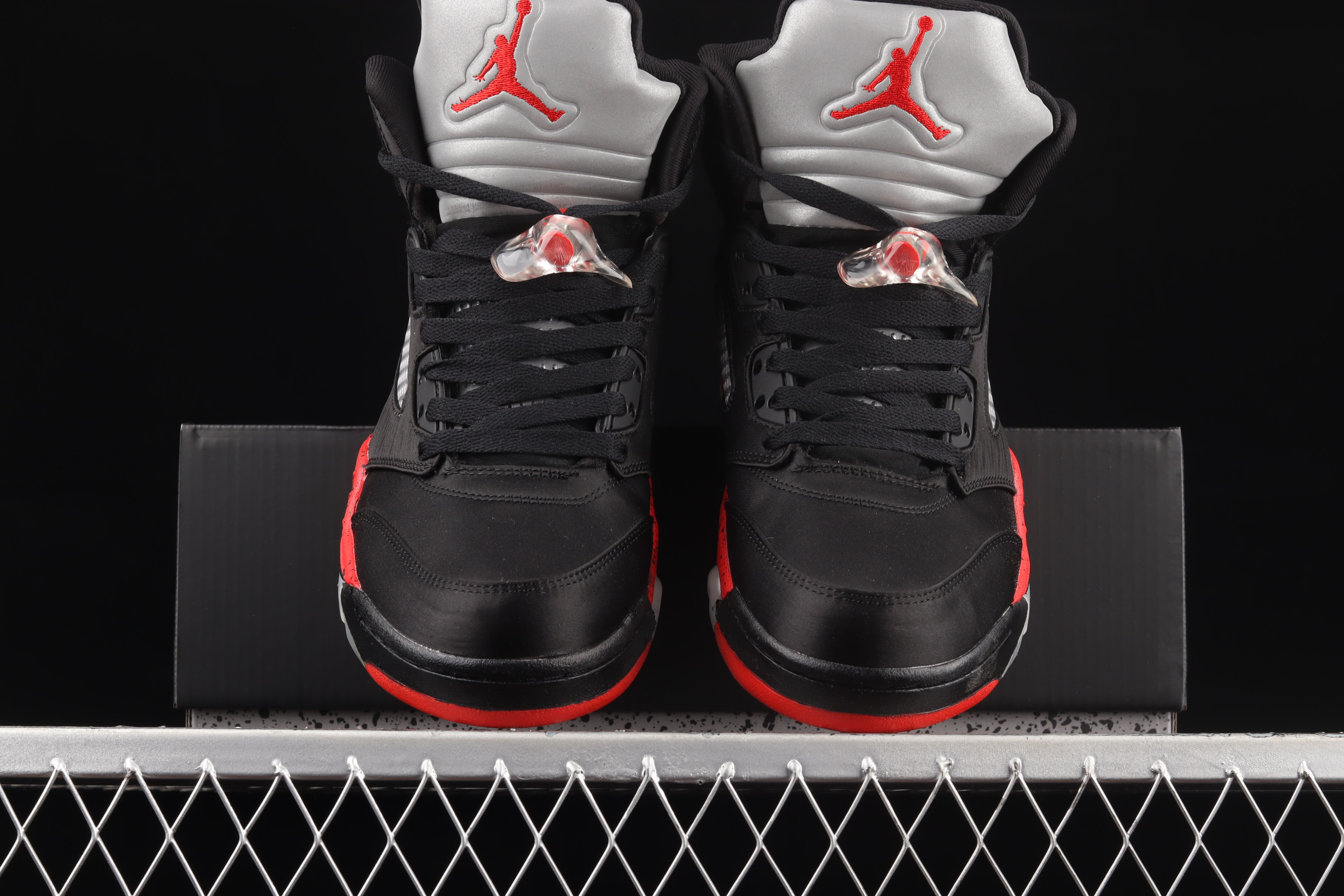 AJ5