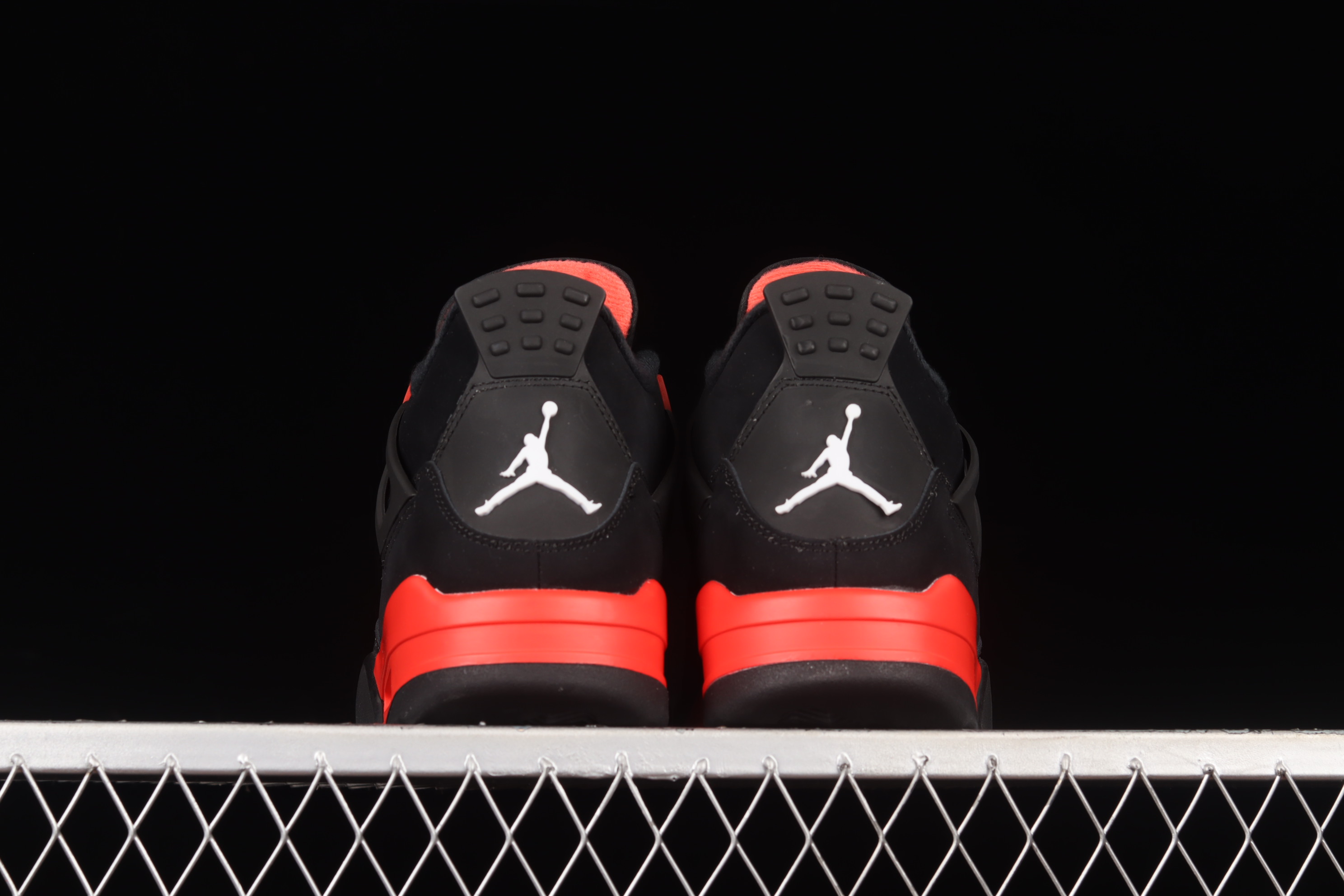 AJ4