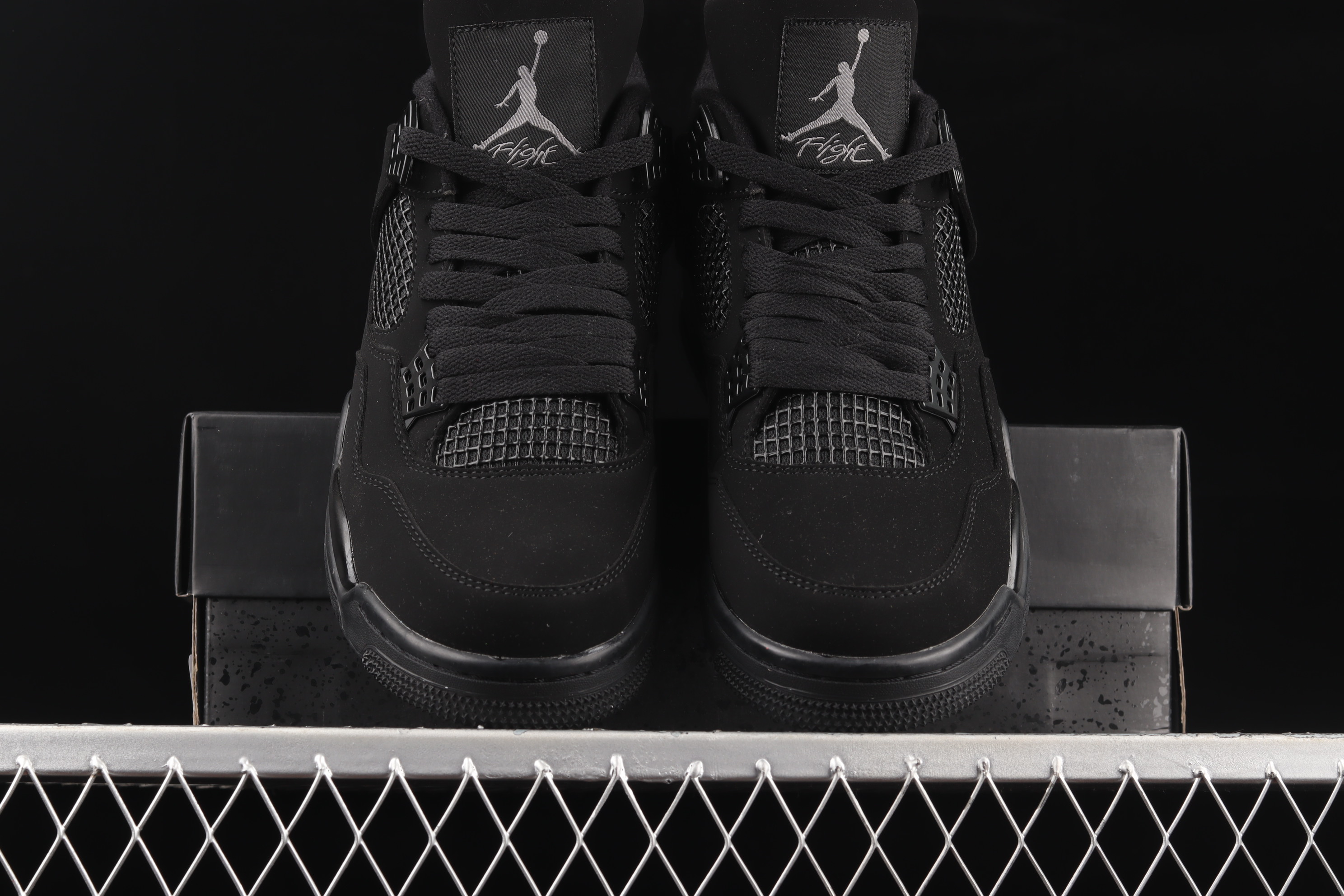 AJ4