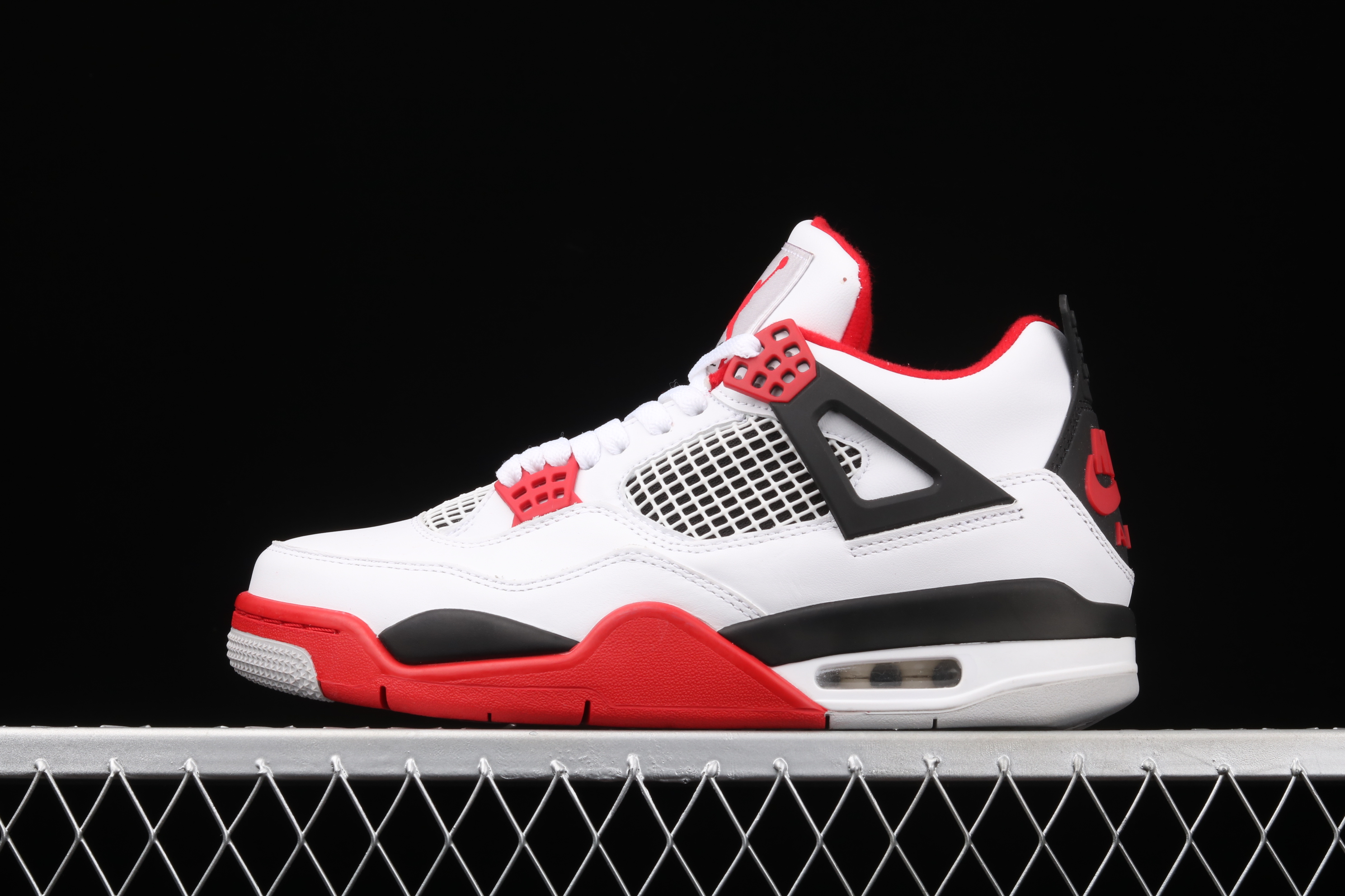 AJ4